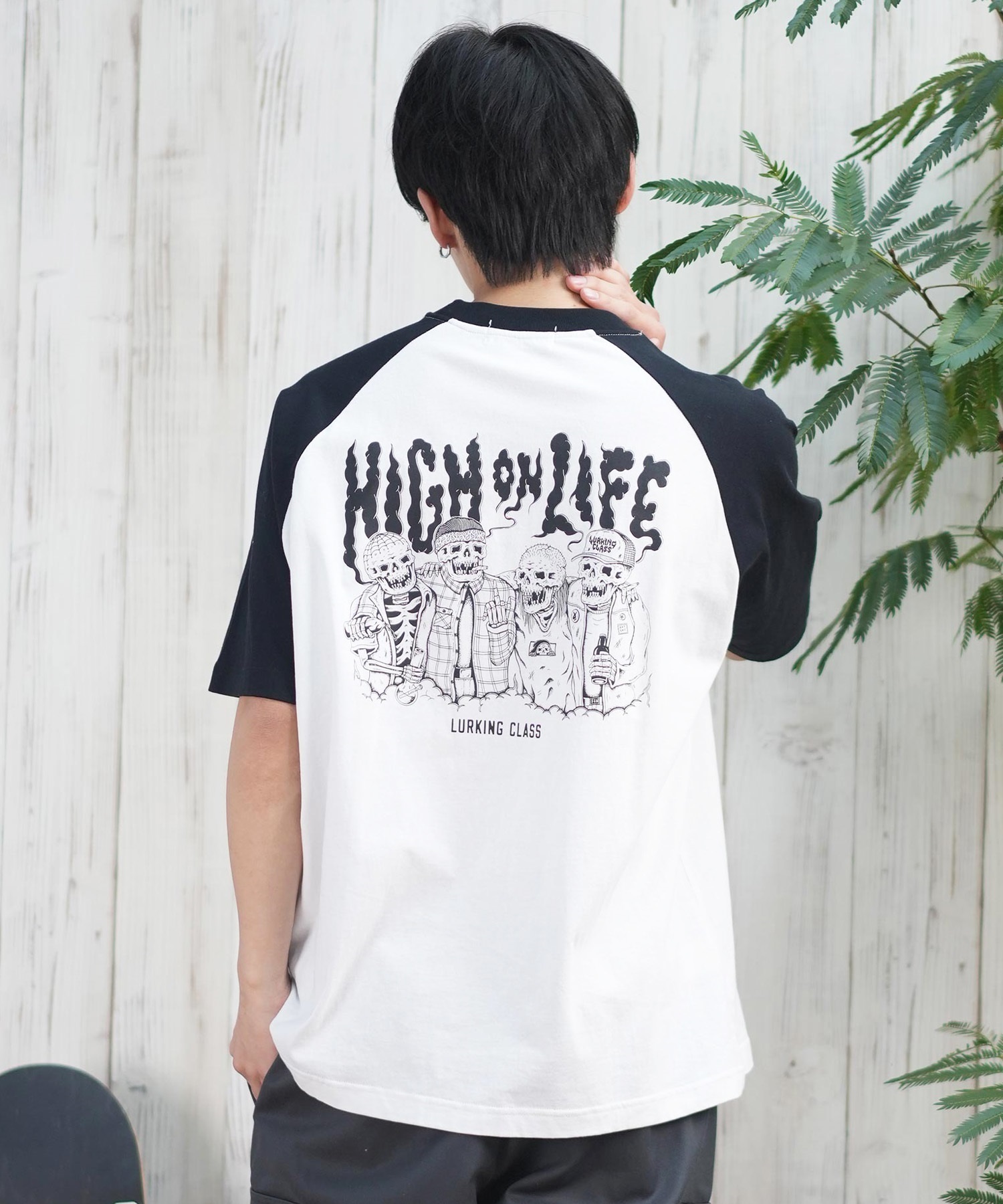LURKING CLASS ラーキングクラス 半袖 Tシャツ メンズ ラグランスリーブ バックプリント ST25STM11 ムラサキスポーツ限定(WH/BK-M)