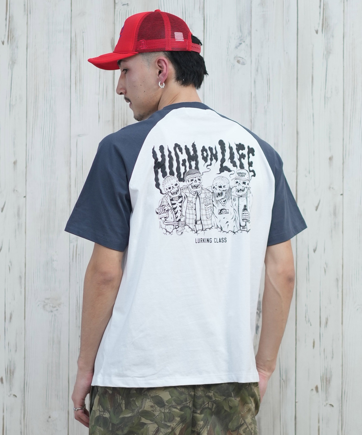 LURKING CLASS ラーキングクラス 半袖 Tシャツ メンズ ラグランスリーブ バックプリント ST25STM11 ムラサキスポーツ限定(WH/BK-M)