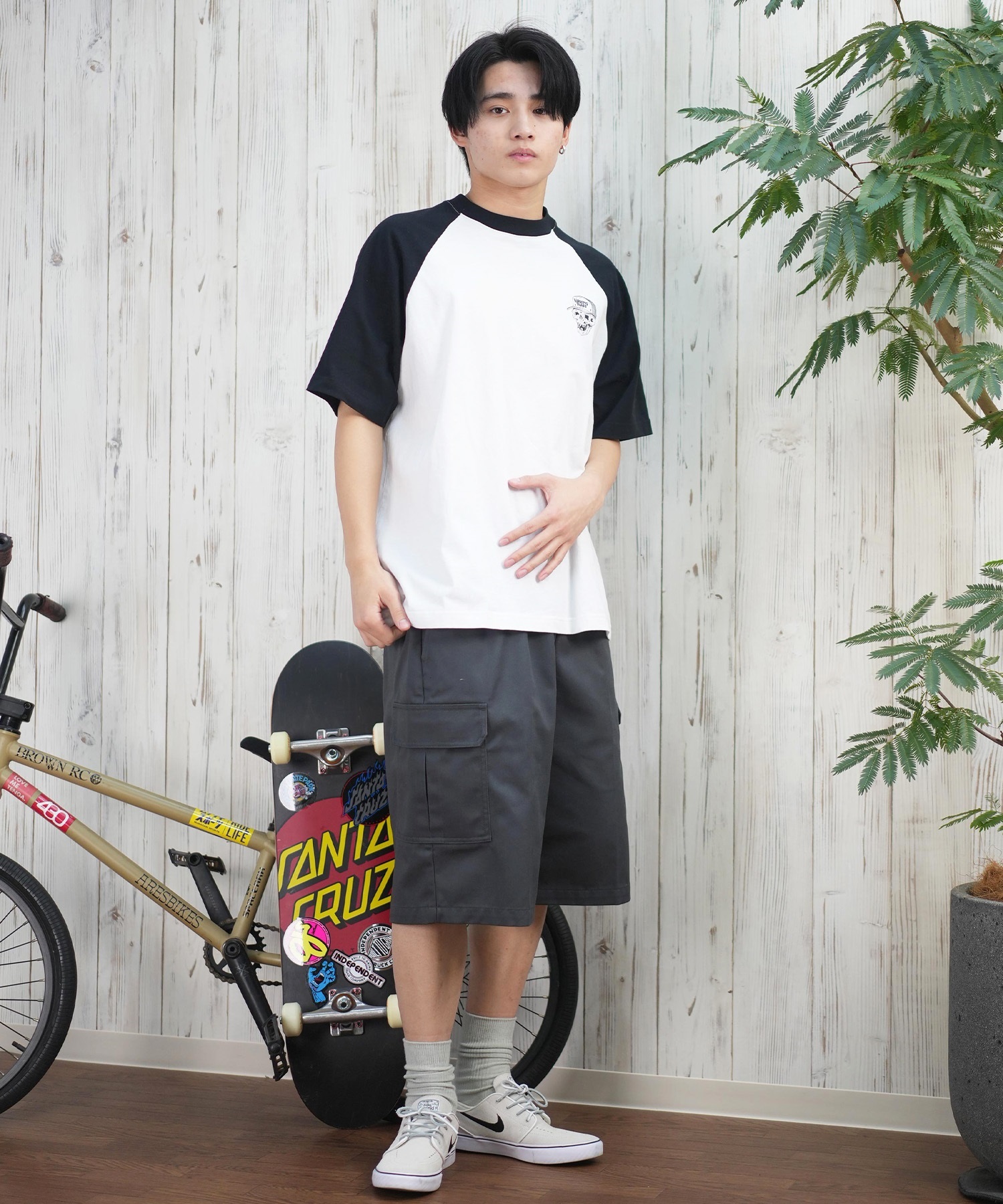 LURKING CLASS ラーキングクラス 半袖 Tシャツ メンズ ラグランスリーブ バックプリント ST25STM11 ムラサキスポーツ限定(WH/BK-M)