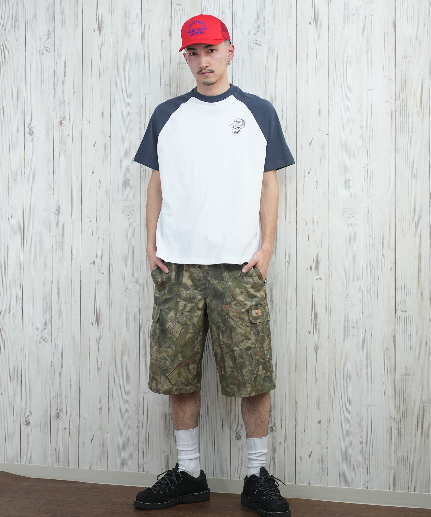 LURKING CLASS ラーキングクラス 半袖 Tシャツ メンズ ラグランスリーブ バックプリント ST25STM11 ムラサキスポーツ限定(WH/BK-M)
