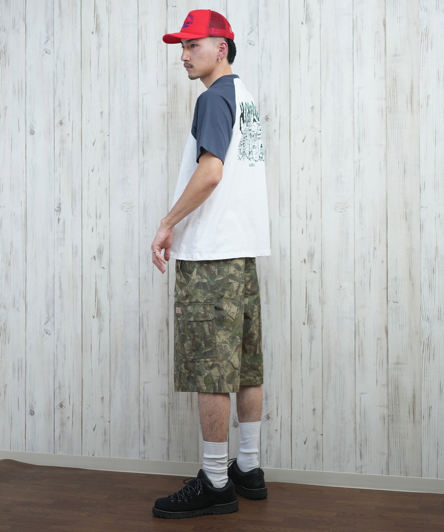LURKING CLASS ラーキングクラス 半袖 Tシャツ メンズ ラグランスリーブ バックプリント ST25STM11 ムラサキスポーツ限定(WH/BK-M)