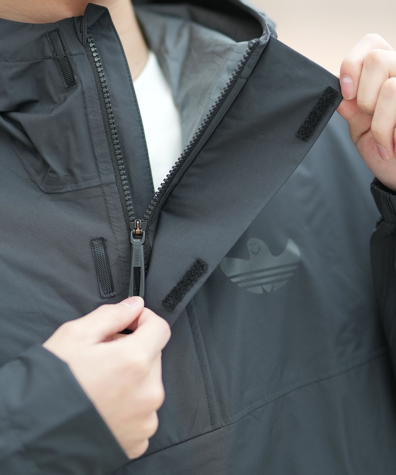 adidas アディダス ジャケット メンズ マークゴンザレス 103235548