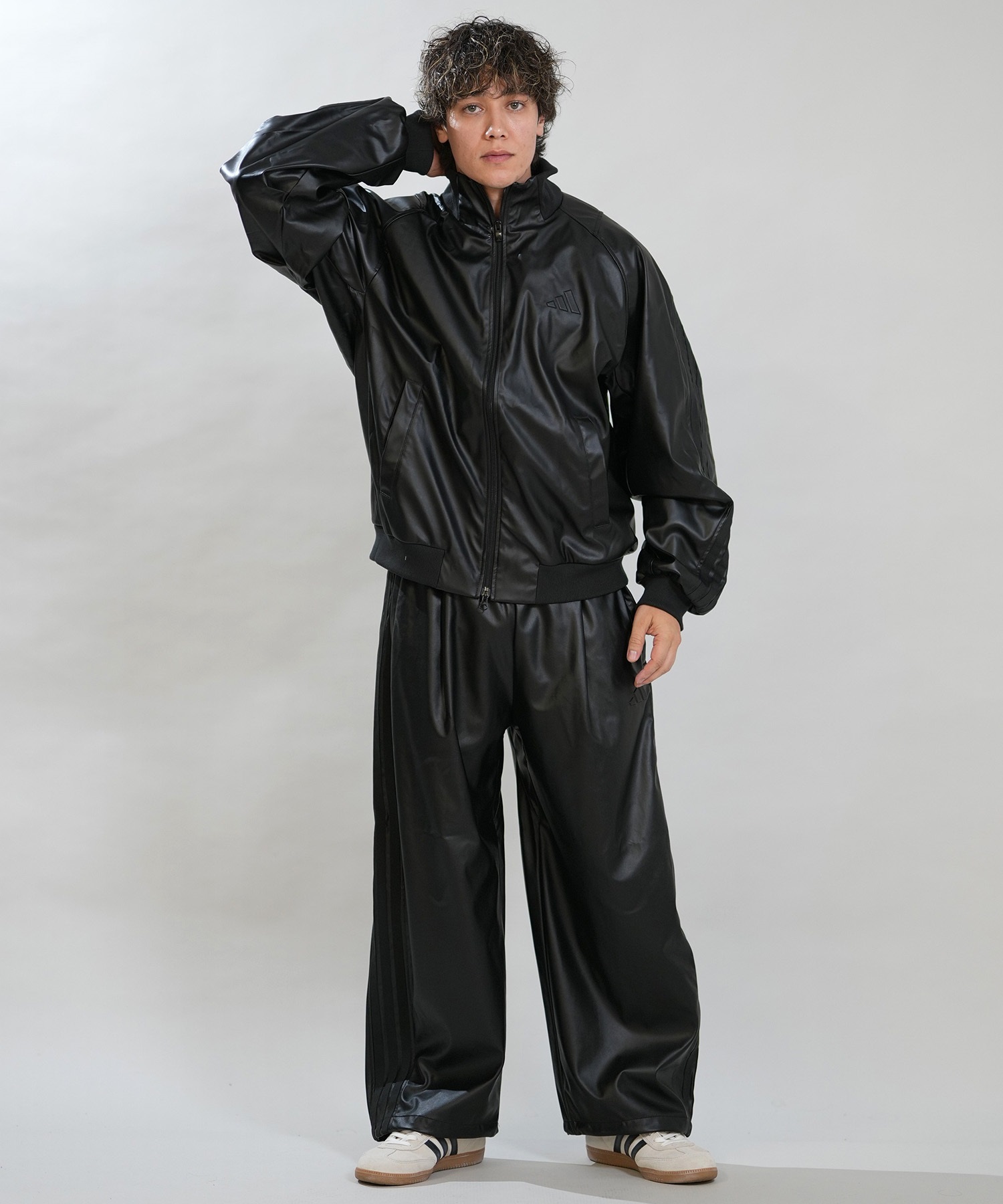 adidas アディダス ジャージ トラックジャケット メンズ レザー風