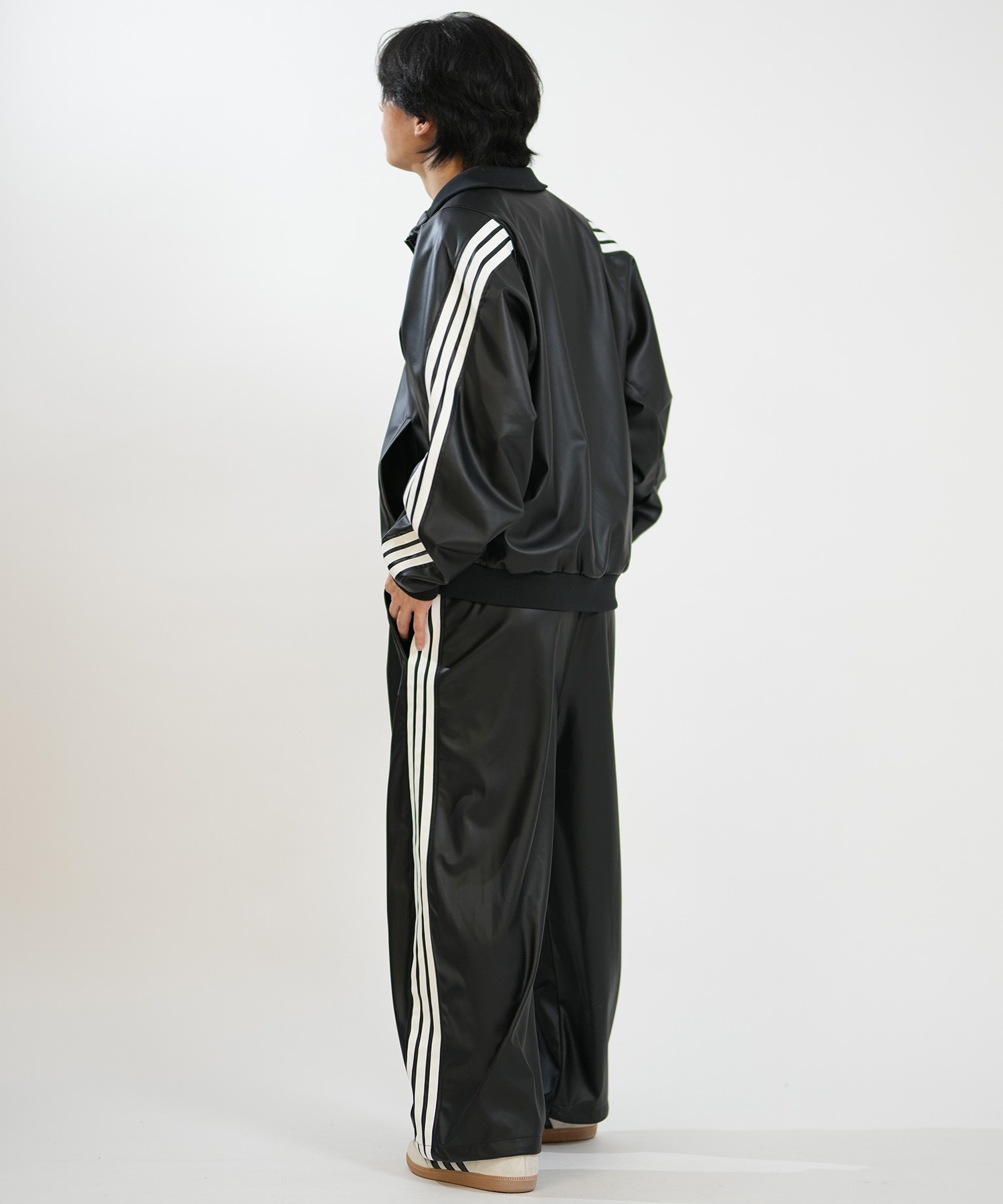 adidas アディダス ジャージ トラックパンツ メンズ レザー風