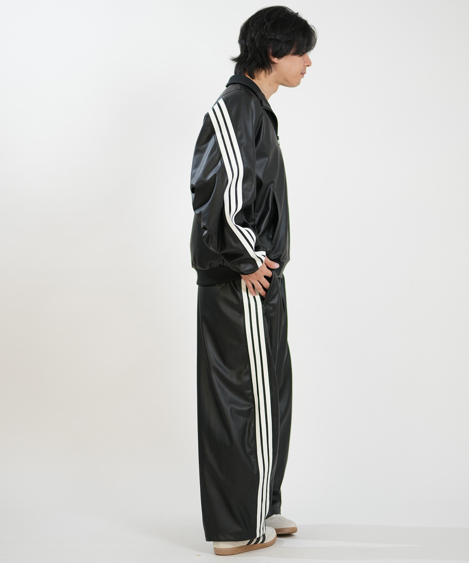 adidas アディダス ジャージ トラックパンツ メンズ レザー風