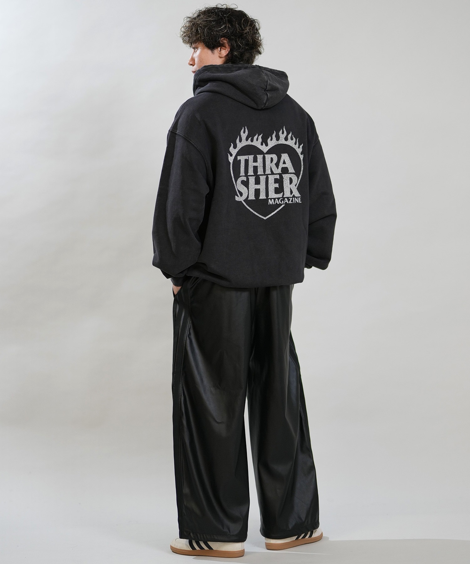 adidas アディダス ジャージ トラックパンツ メンズ レザー風