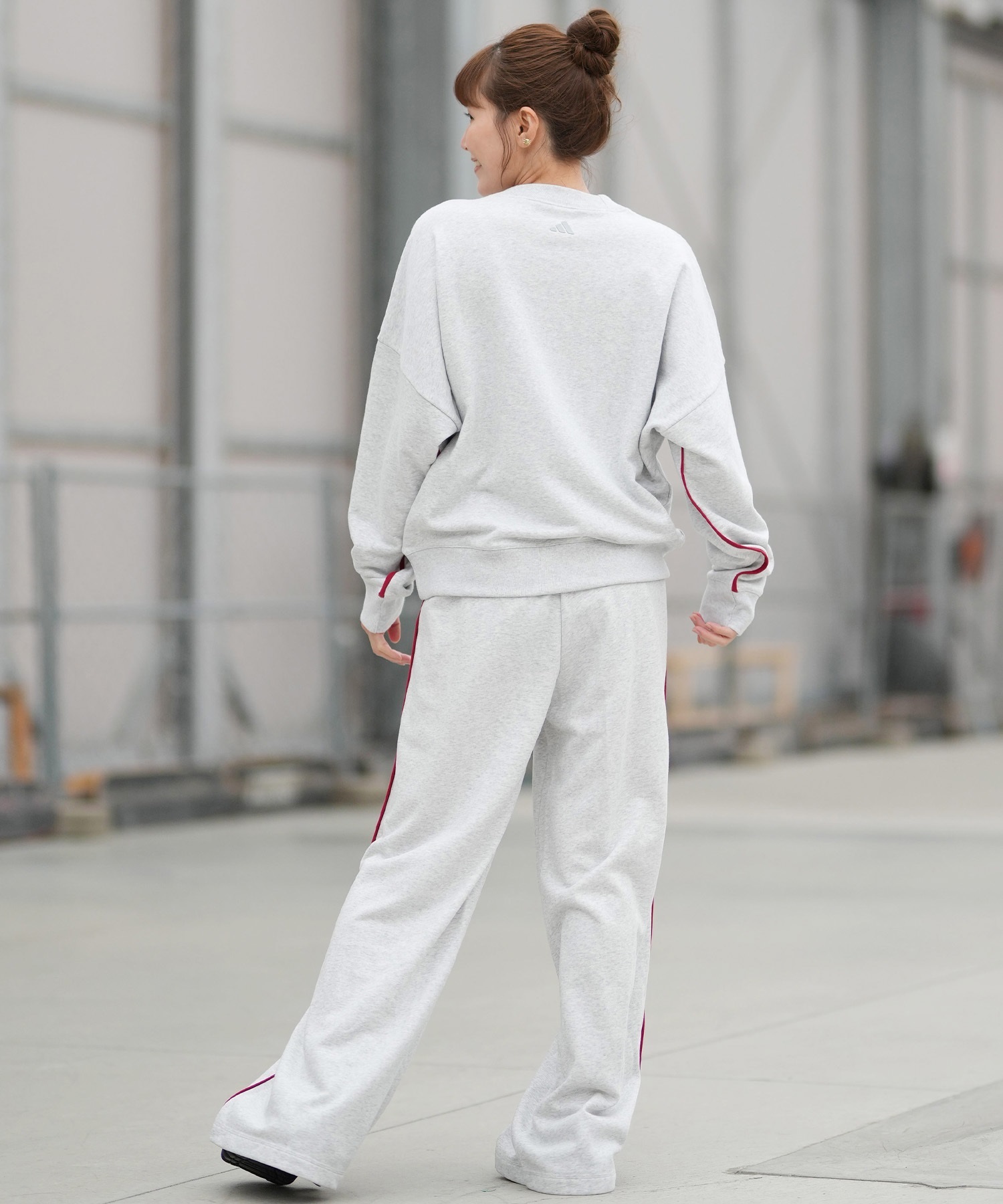 adidas アディダス トレーナー スウェット レディース W SE