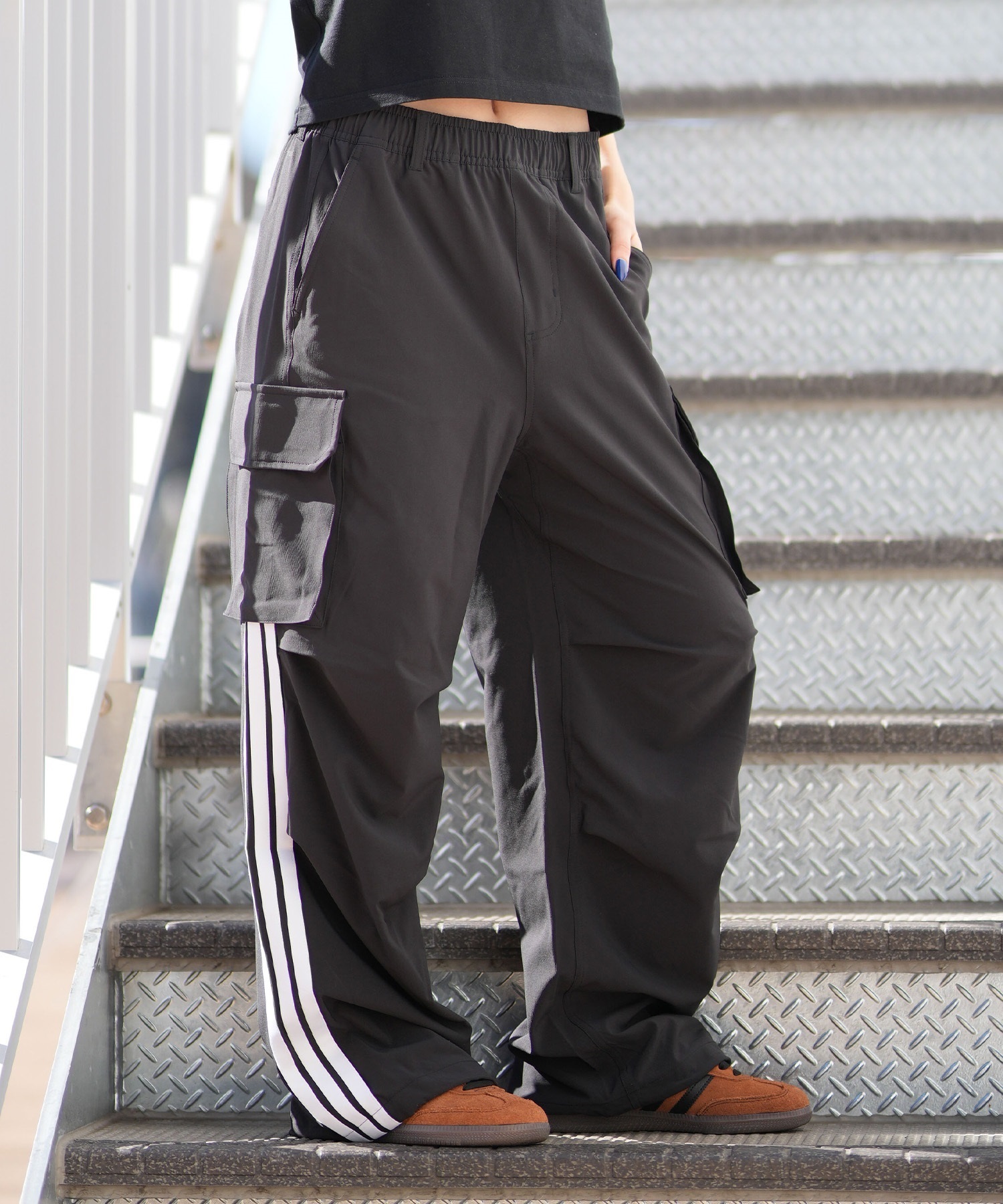 adidasパンツ adidas アディダス ロングパンツ レディース カーゴ パンツ W
