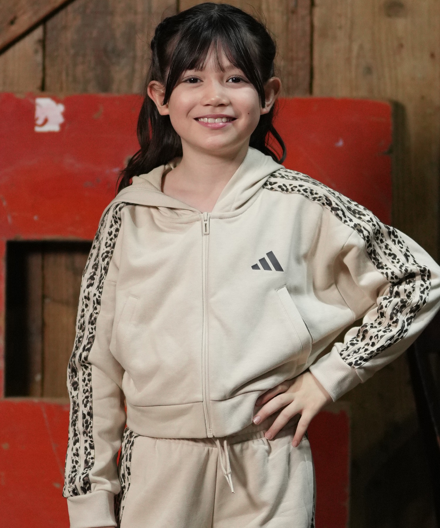 adidas アディダス ジップアップ パーカー フーディー キッズ 子供