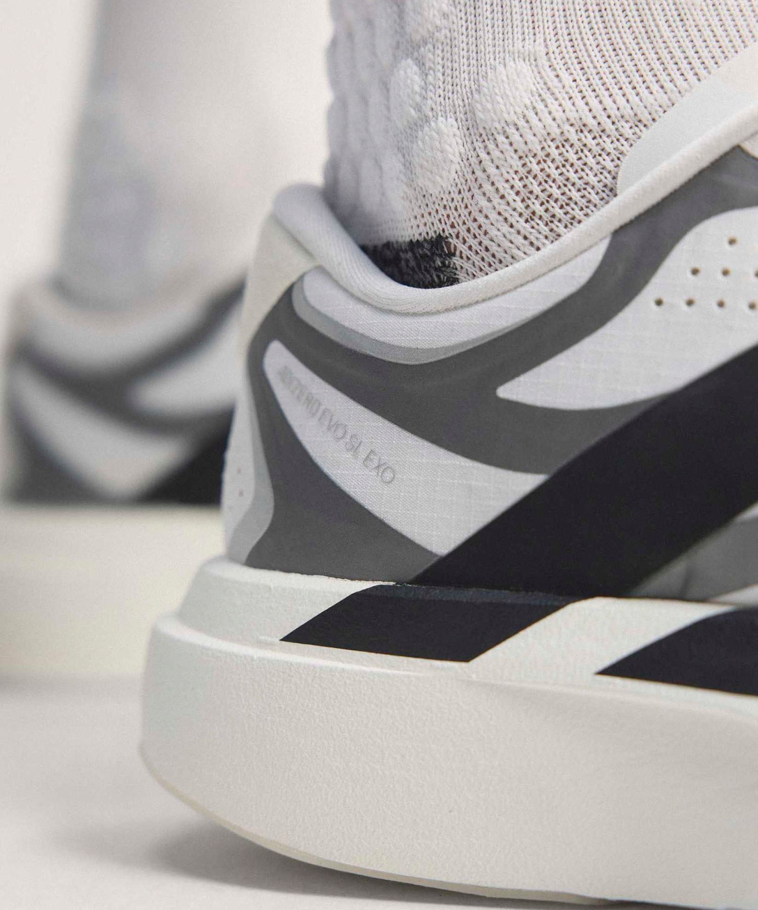 adidas アディダス スニーカー メンズ adizero EVO SL EXO M KI4763(WT/SL-26.0cm)