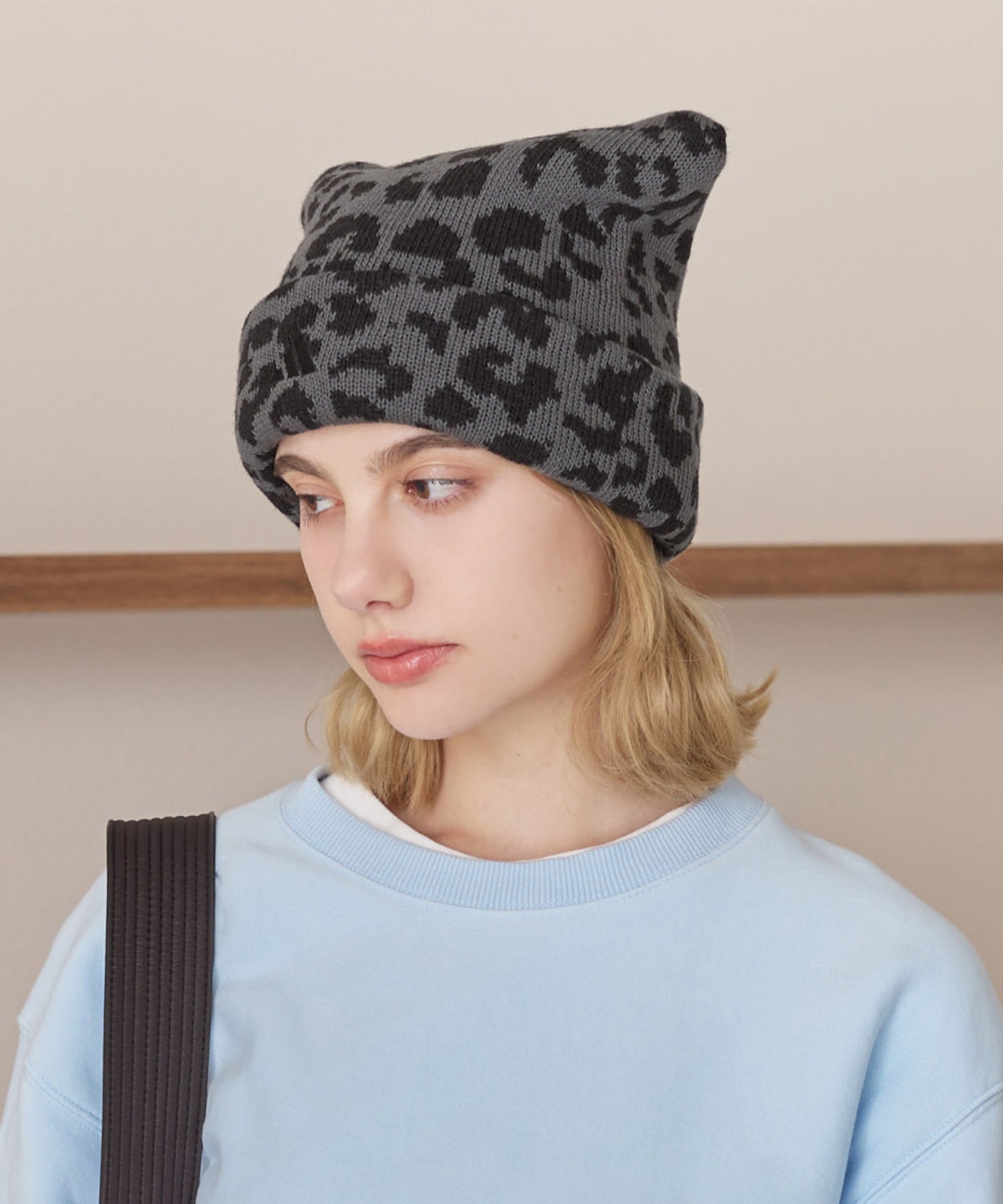 adidas アディダス ニット帽 ビーニー ニットキャップ ネコ耳