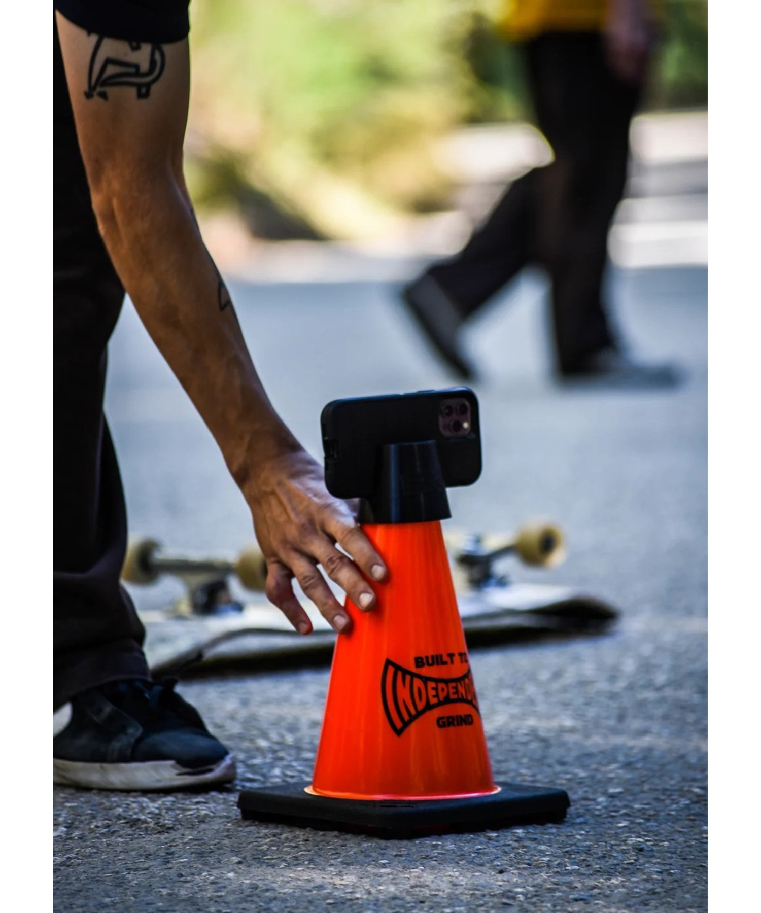 INDEPENDENT インディペンデント BUILT TO GRIND PHONE CONE スケート