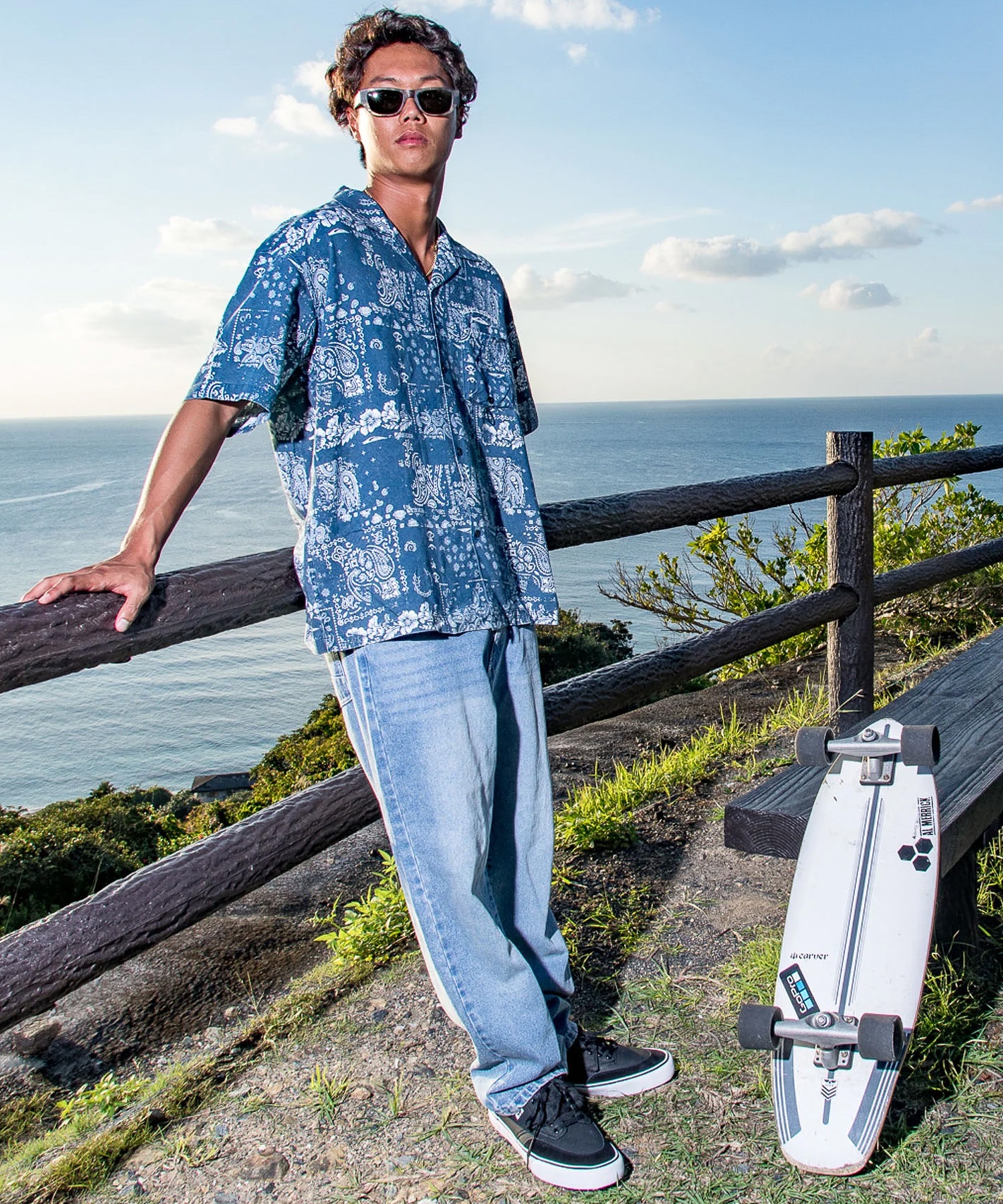 QUIKSILVER クイックシルバー 半袖 シャツ メンズ ペイズリー柄