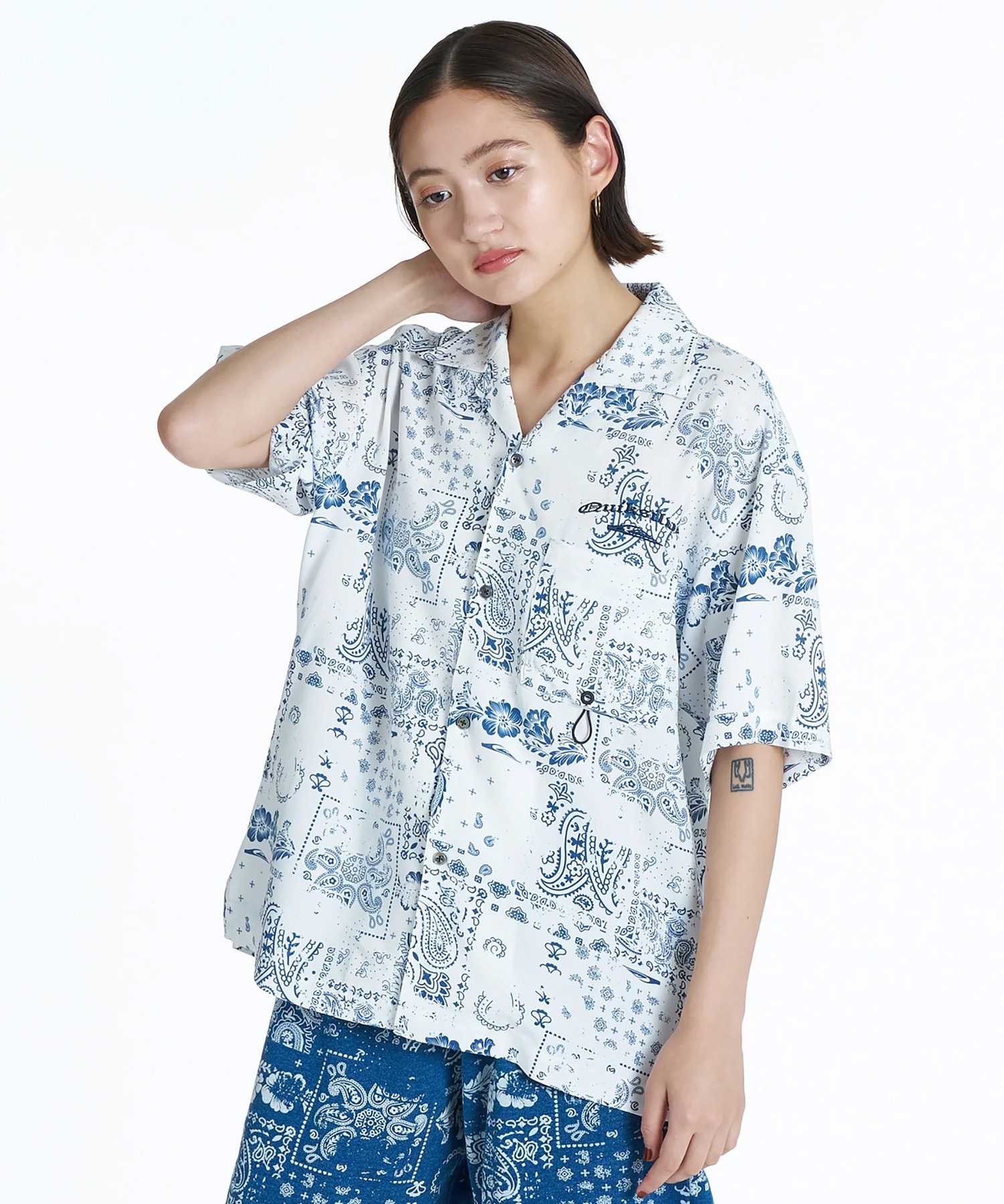 QUIKSILVER クイックシルバー 半袖 シャツ メンズ ペイズリー柄