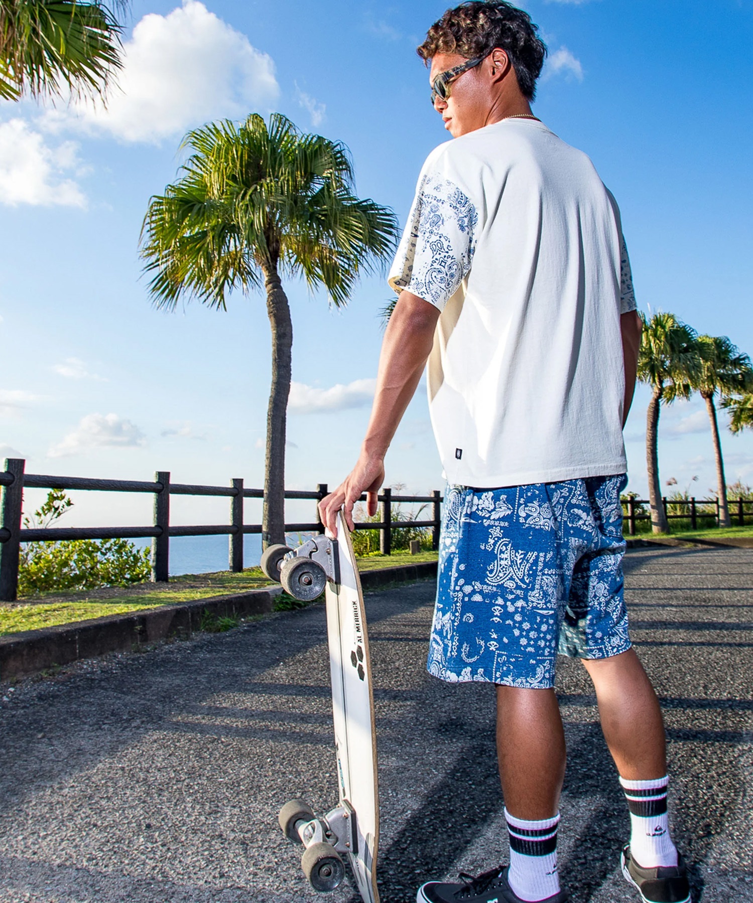 QUIKSILVER クイックシルバー ハーフパンツ ショートパンツ メンズ