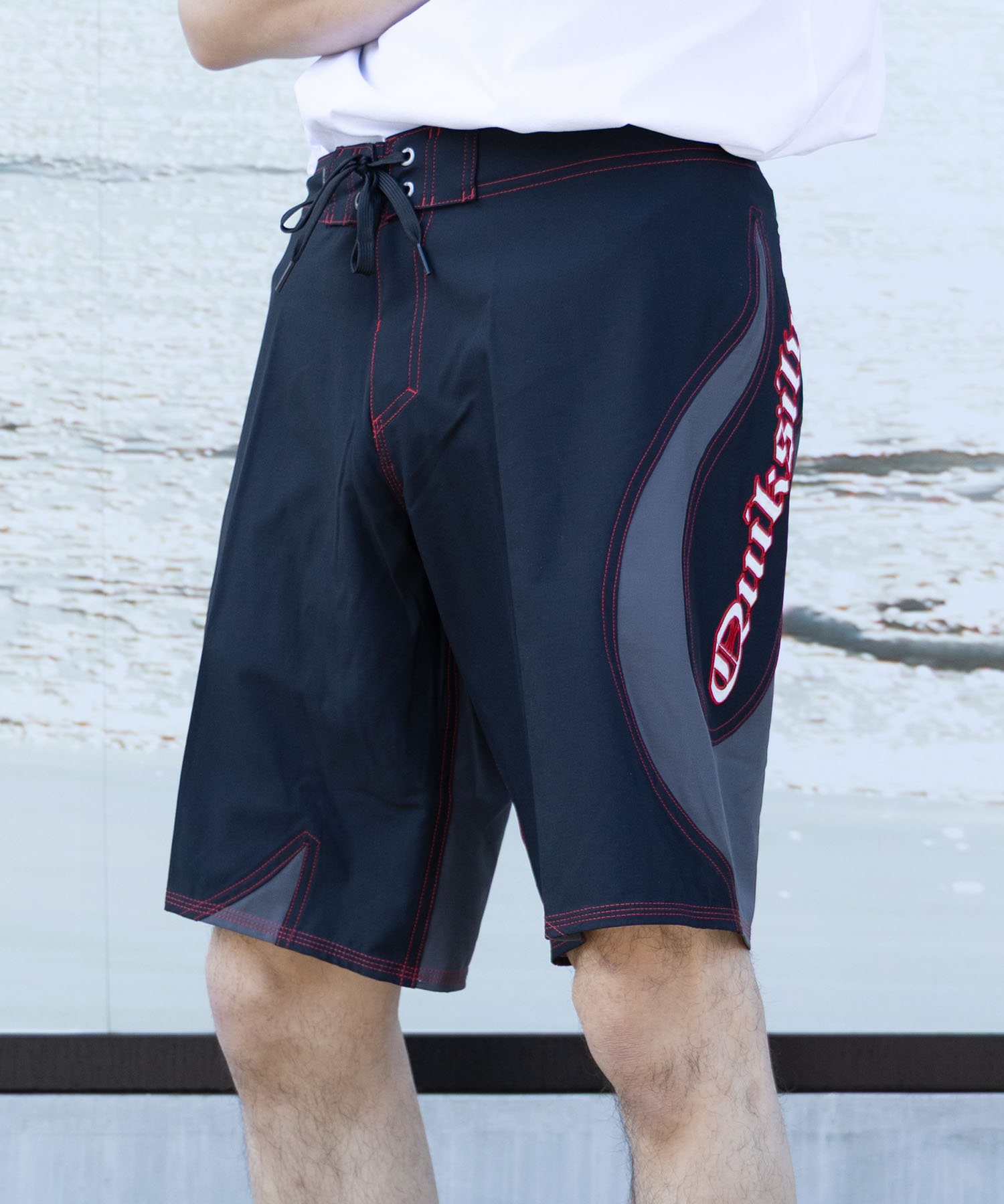 QUIKSILVER クイックシルバー 水着 海パン サーフパンツ ボード