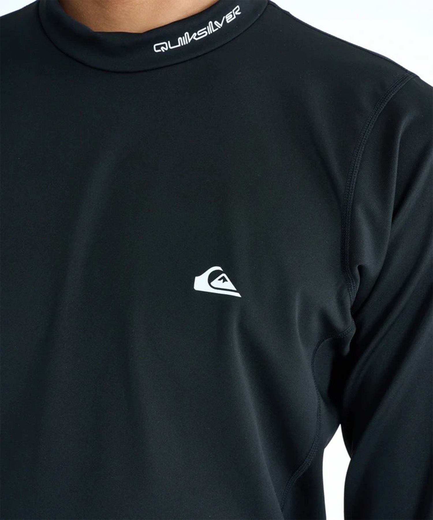 QUIKSILVER クイックシルバー 水着 ラッシュガード 長袖 Tシャツ ロンT