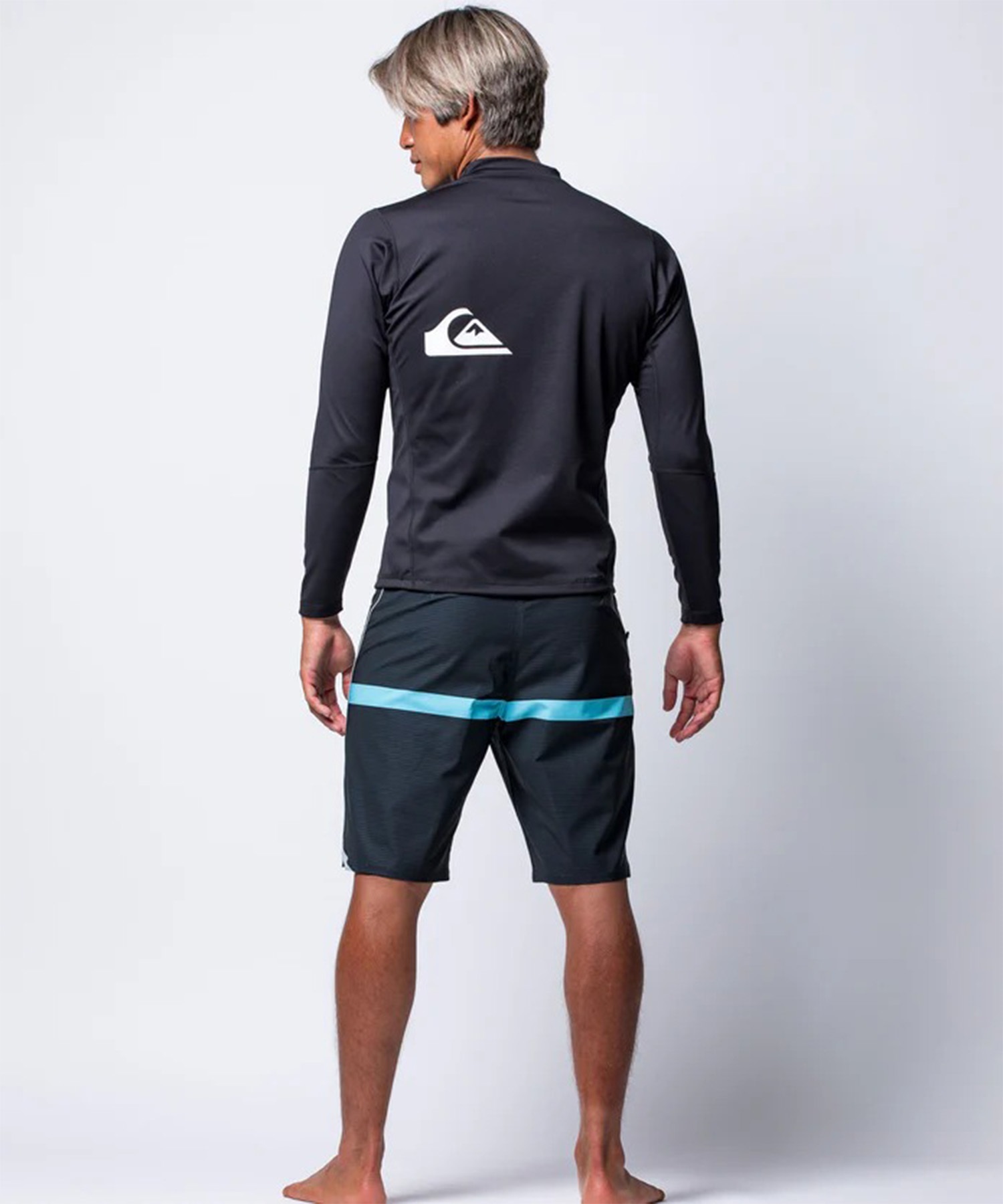 QUIKSILVER クイックシルバー 水着 ラッシュガード 長袖 Tシャツ ロンT