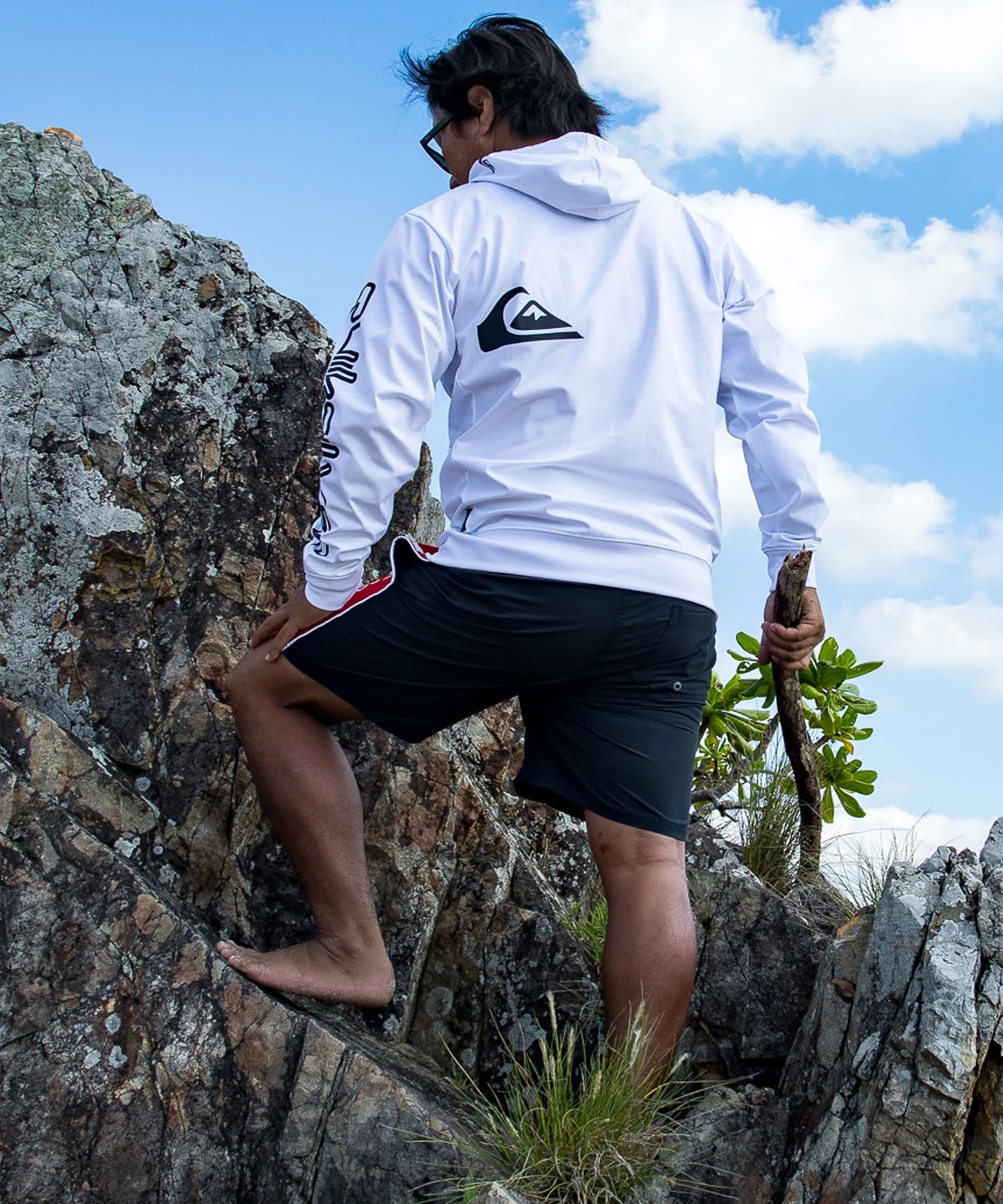 QUIKSILVER クイックシルバー 水着 ラッシュガード ジップアップ パーカー メンズ UVカット 接触冷感 速乾 水陸両用 QLY261009(WHT-M)