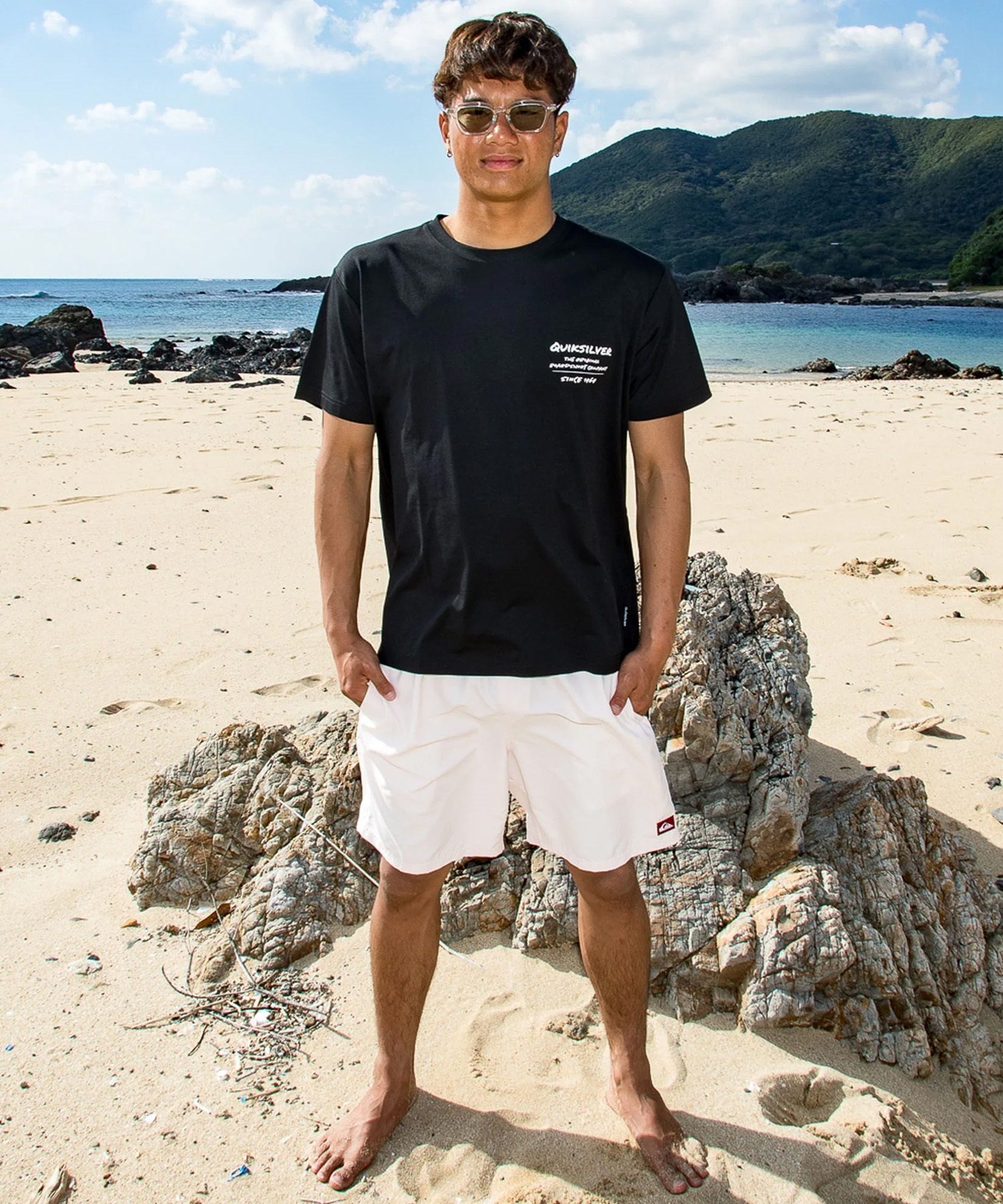QUIKSILVER クイックシルバー 水着 ラッシュガード 半袖 Tシャツ