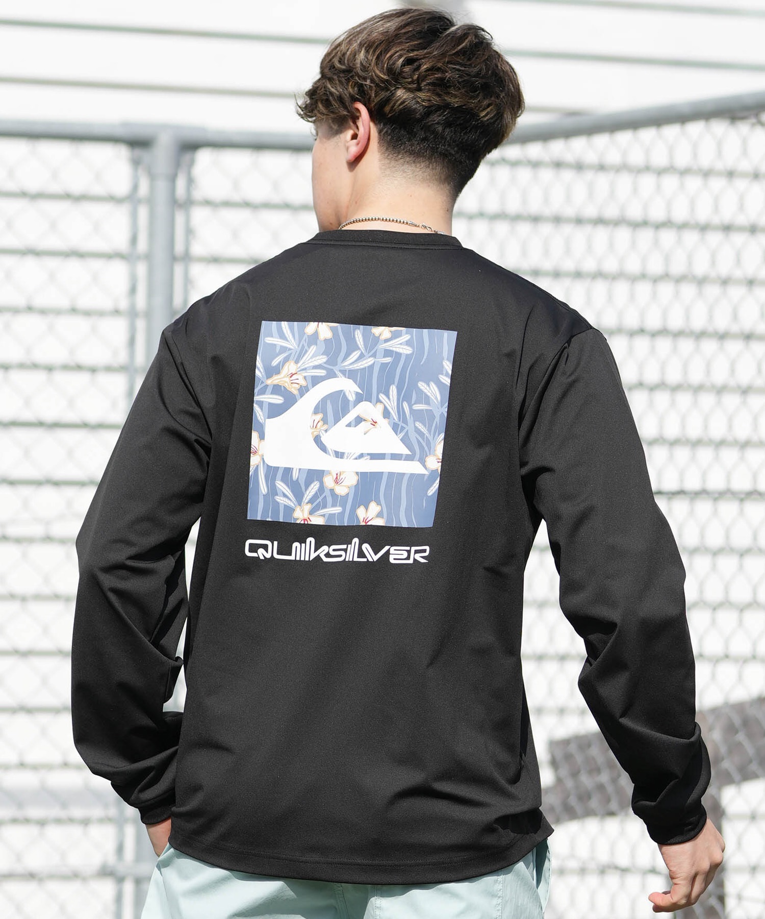 QUIKSILVER クイックシルバー 水着 ラッシュガード 長袖 Tシャツ ロンT