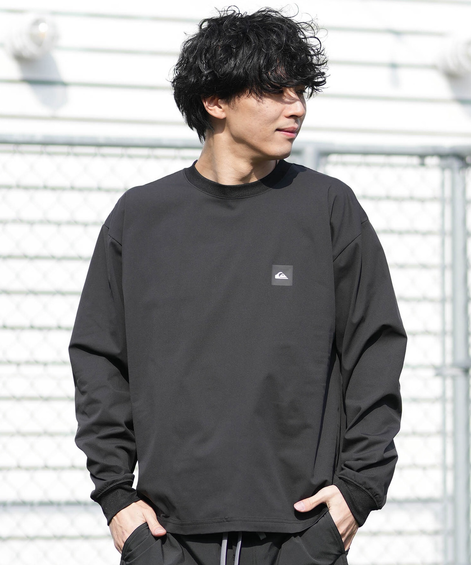 QUIKSILVER クイックシルバー 水着 ラッシュガード 長袖 Tシャツ ロンT メンズ UVカット 速乾 接触冷感 水陸両用 QLY261622M ムラサキスポーツ限定(BLK-M)
