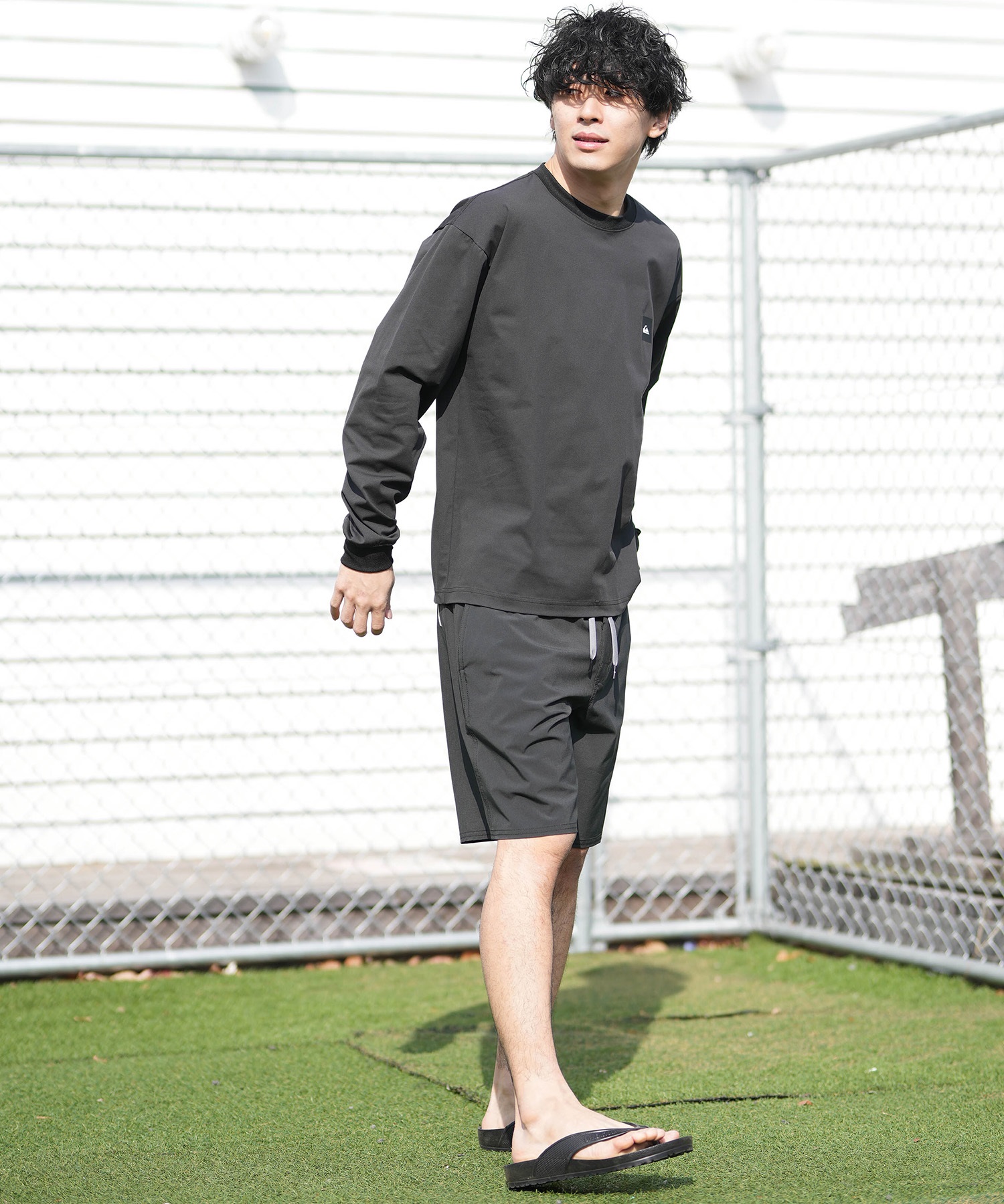 QUIKSILVER クイックシルバー 水着 ラッシュガード 長袖 Tシャツ ロンT メンズ UVカット 速乾 接触冷感 水陸両用 QLY261622M ムラサキスポーツ限定(BLK-M)