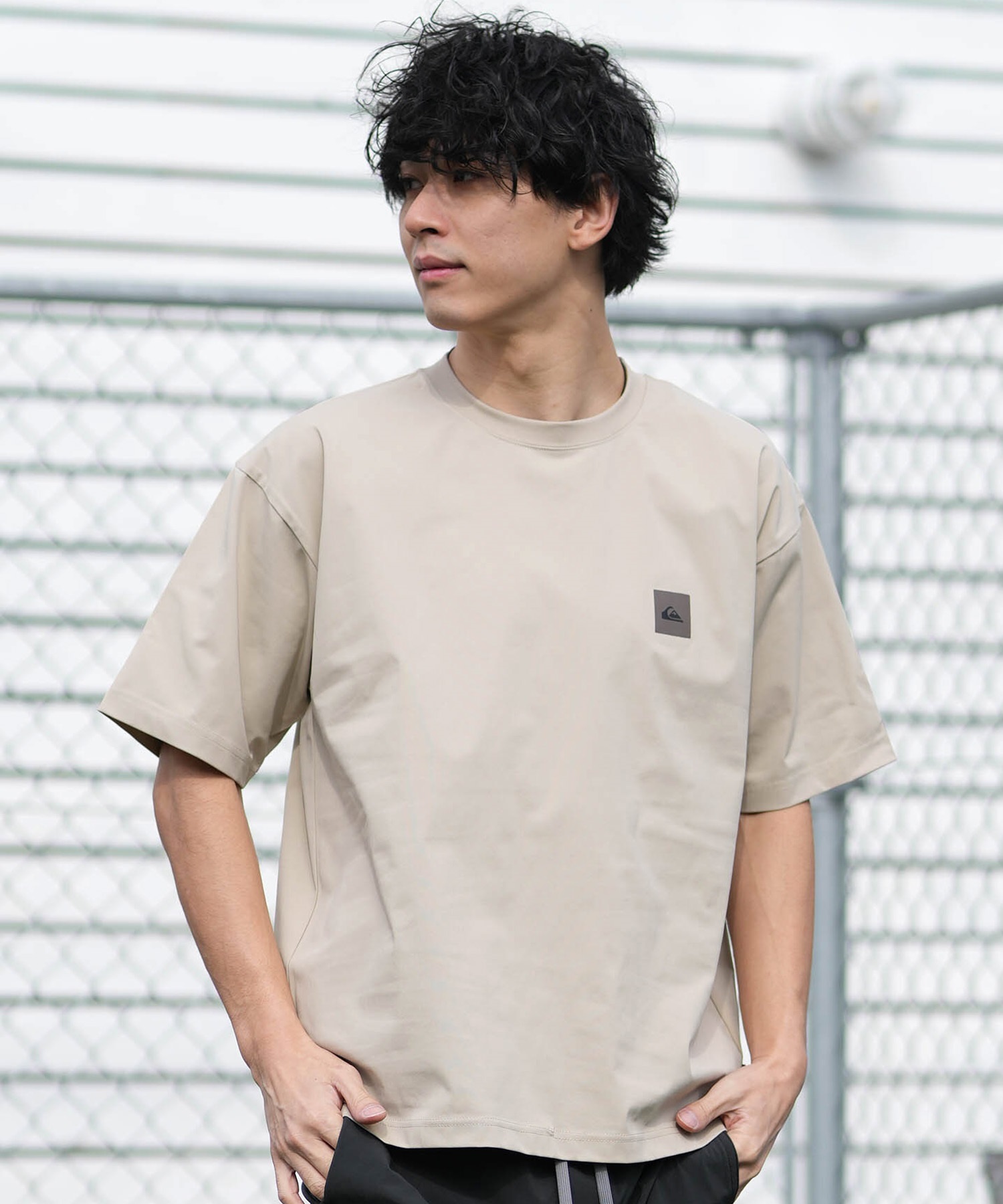 QUIKSILVER クイックシルバー 水着 ラッシュガード 半袖 Tシャツ メンズ UVカット 速乾 接触冷感 水陸両用 QLY261624M ムラサキスポーツ限定(WHT-M)