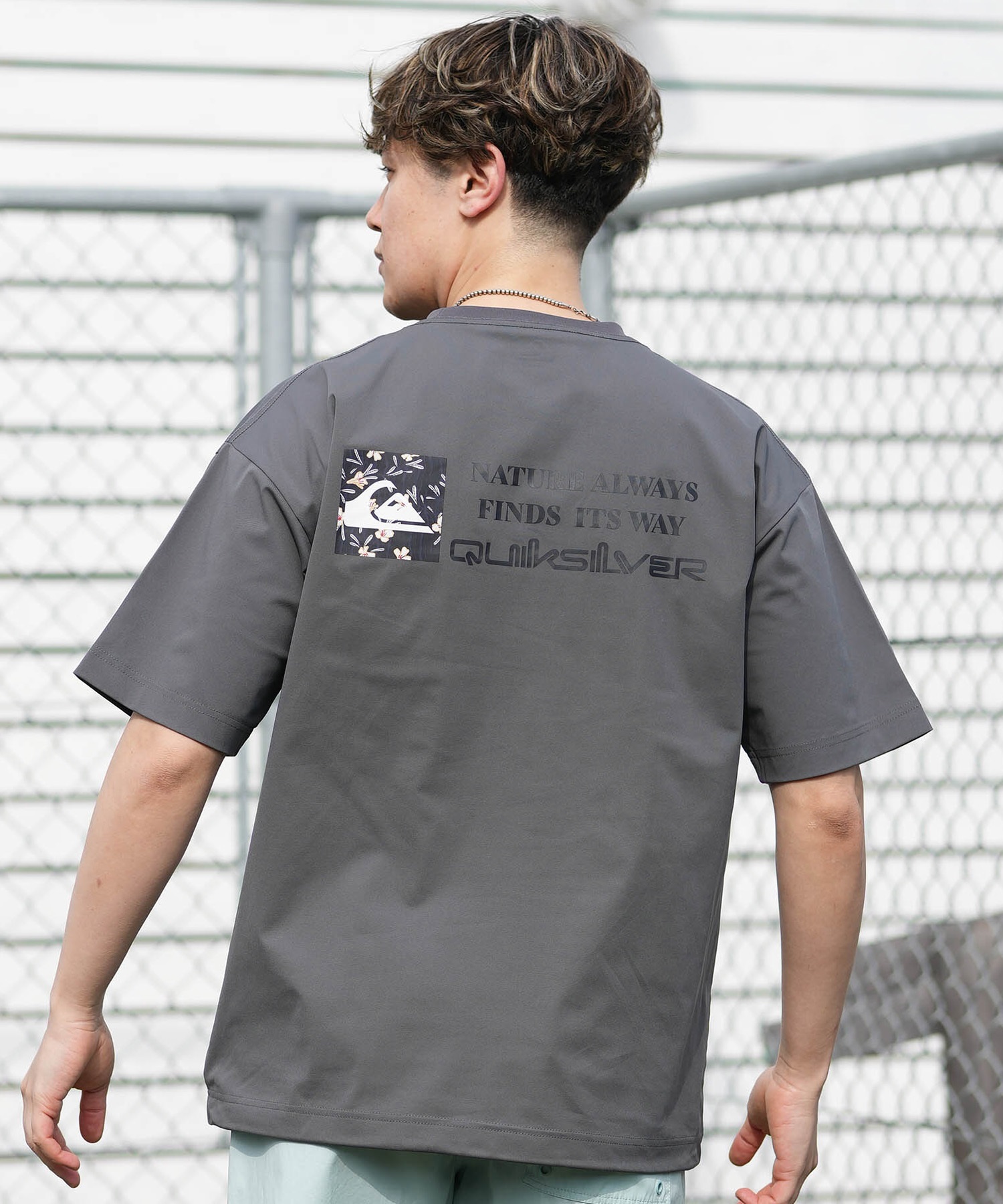 QUIKSILVER クイックシルバー 水着 ラッシュガード 半袖 Tシャツ メンズ UVカット 速乾 接触冷感 水陸両用 QLY261625M ムラサキスポーツ限定(WHT-M)