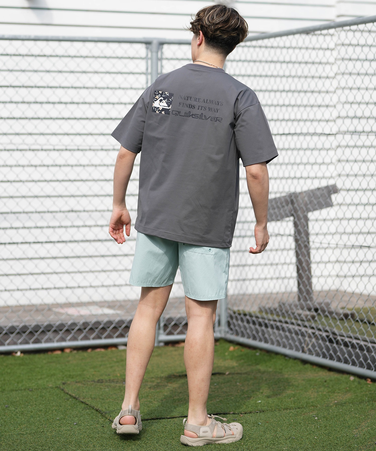 QUIKSILVER クイックシルバー 水着 ラッシュガード 半袖 Tシャツ メンズ UVカット 速乾 接触冷感 水陸両用 QLY261625M ムラサキスポーツ限定(WHT-M)