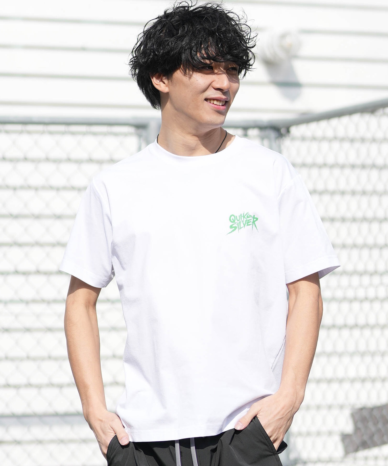 QUIKSILVER クイックシルバー 水着 ラッシュガード 半袖 Tシャツ