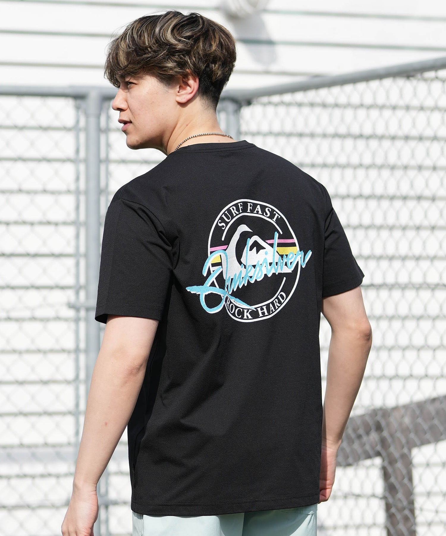 QUIKSILVER クイックシルバー 水着 ラッシュガード 半袖 Tシャツ