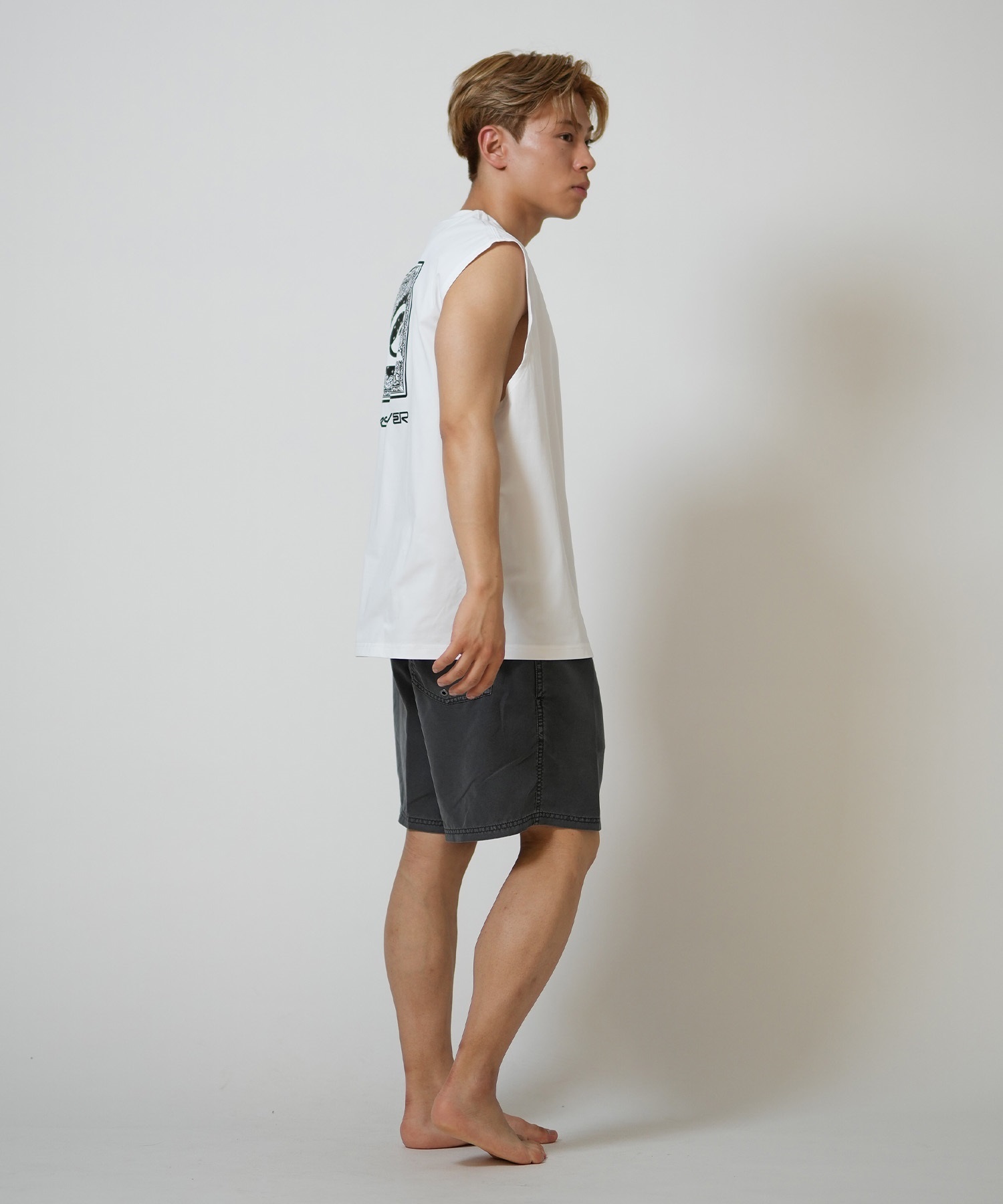 サキ　ホワイトLサイズ QUIKSILVER クイックシルバー 水着 ラッシュガード タンクトップ