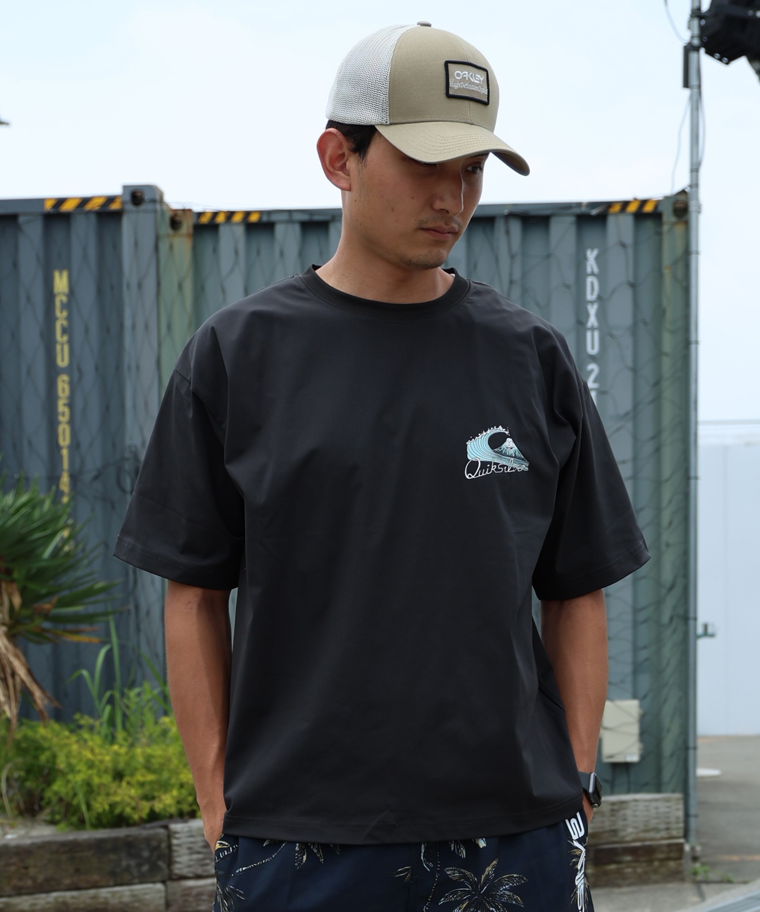 QUIKSILVER クイックシルバー 水着 ラッシュガード 半袖 Tシャツ