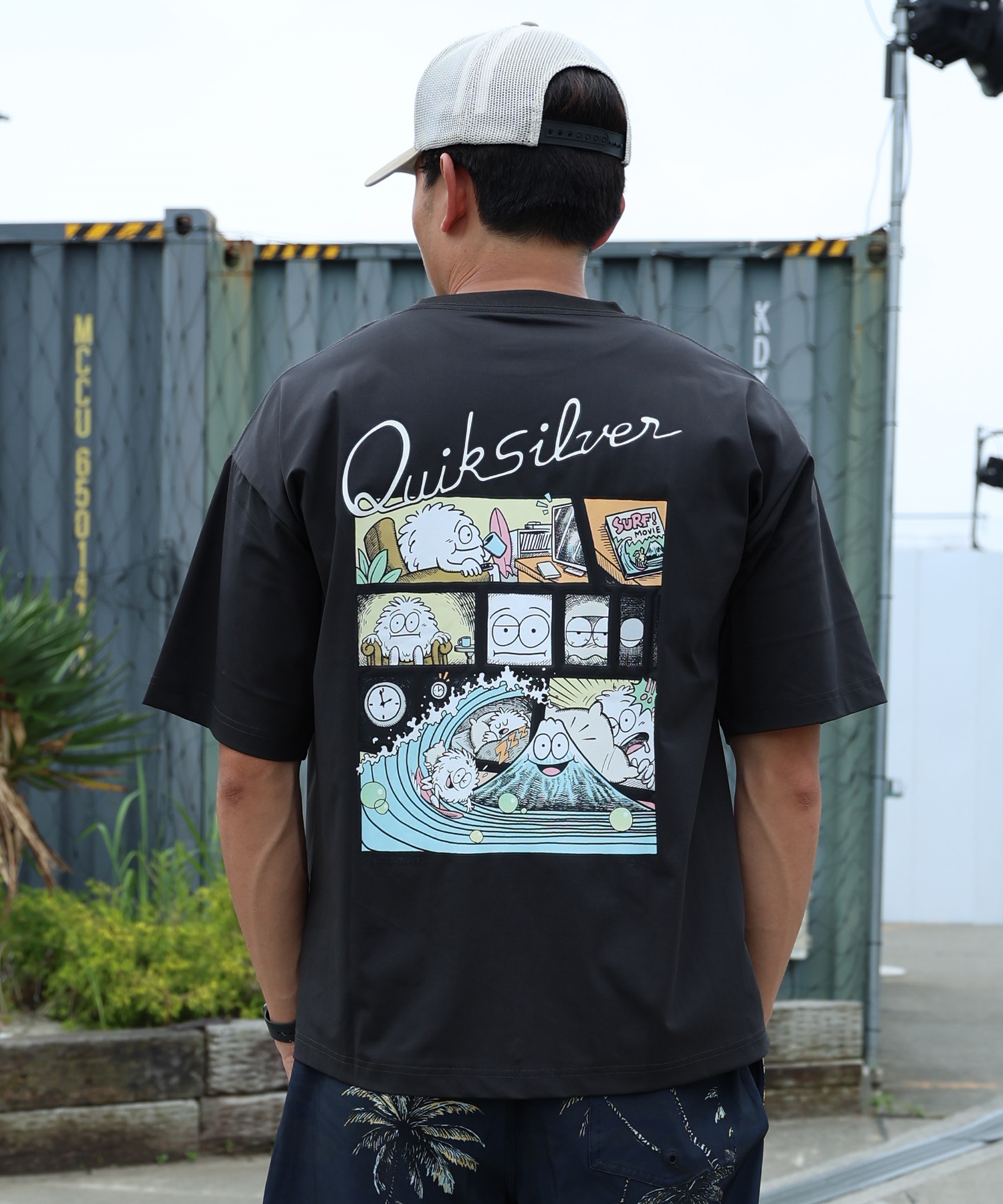 QUIKSILVER クイックシルバー 水着 ラッシュガード 半袖 Tシャツ