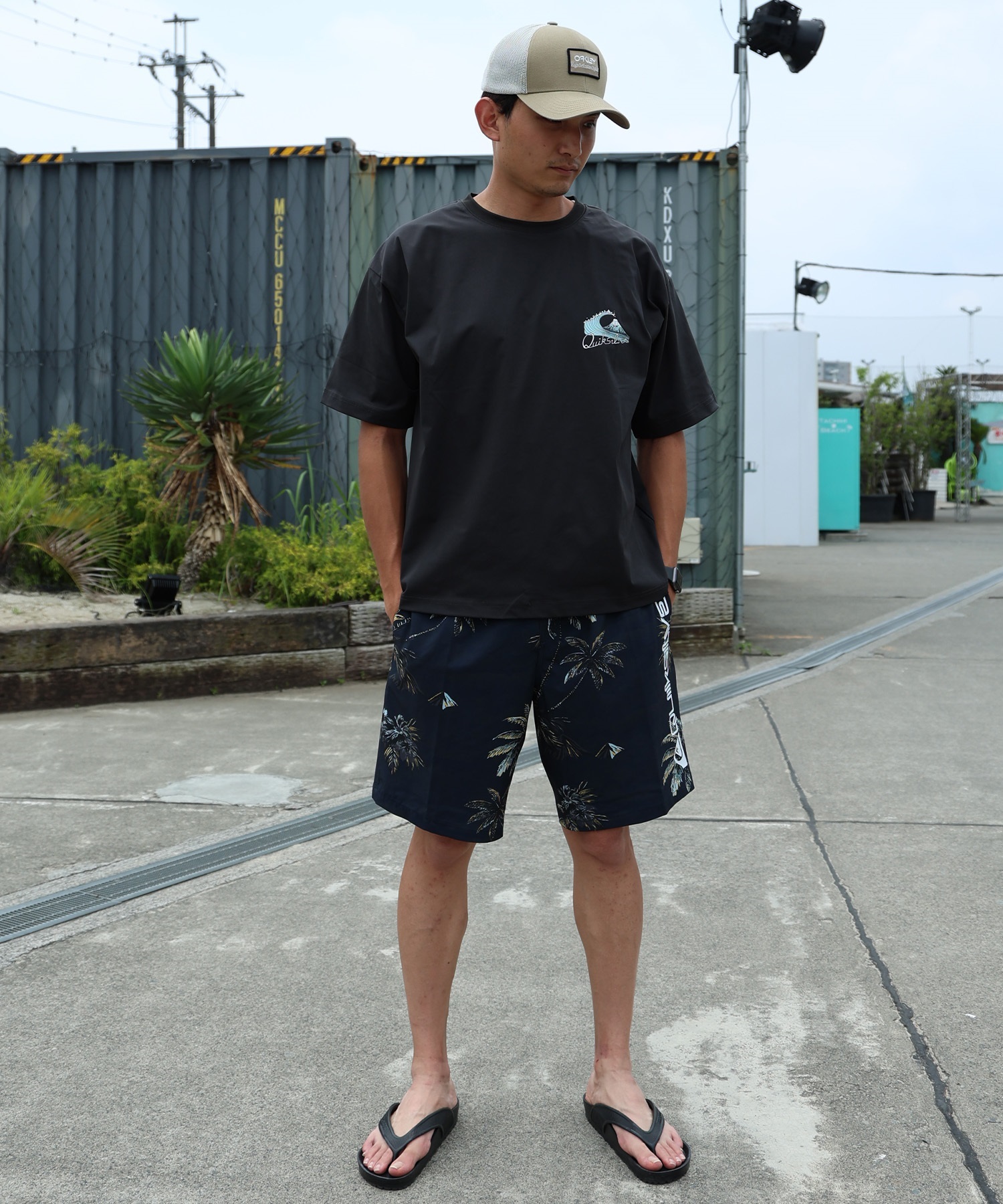 QUIKSILVER クイックシルバー 水着 ラッシュガード 半袖 Tシャツ