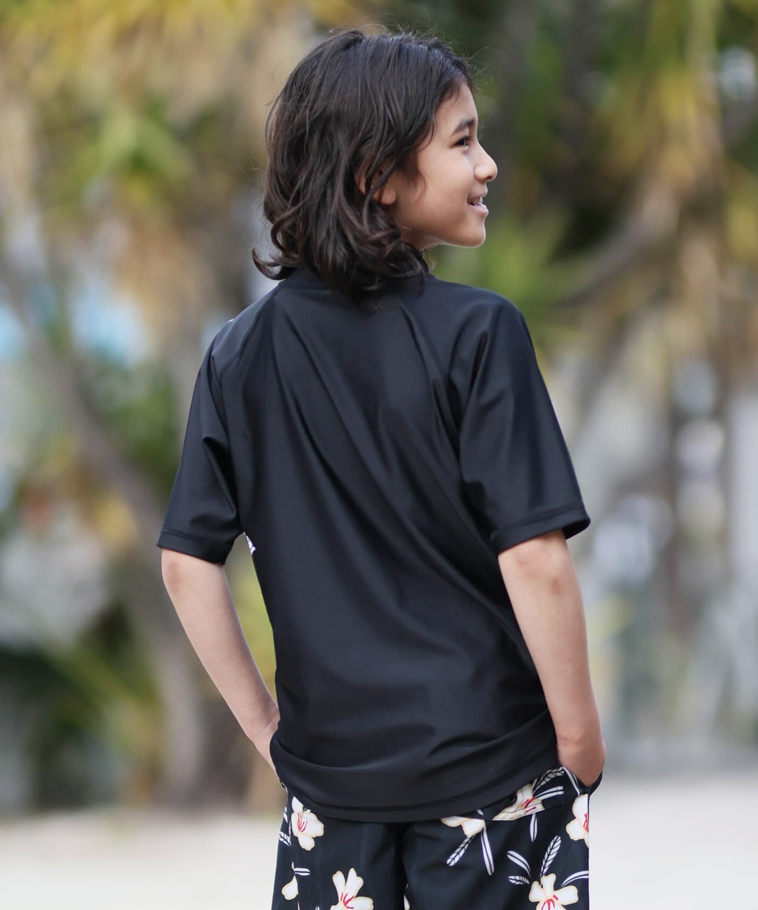 QUIKSILVER クイックシルバー 水着 ラッシュガード 半袖 Tシャツ