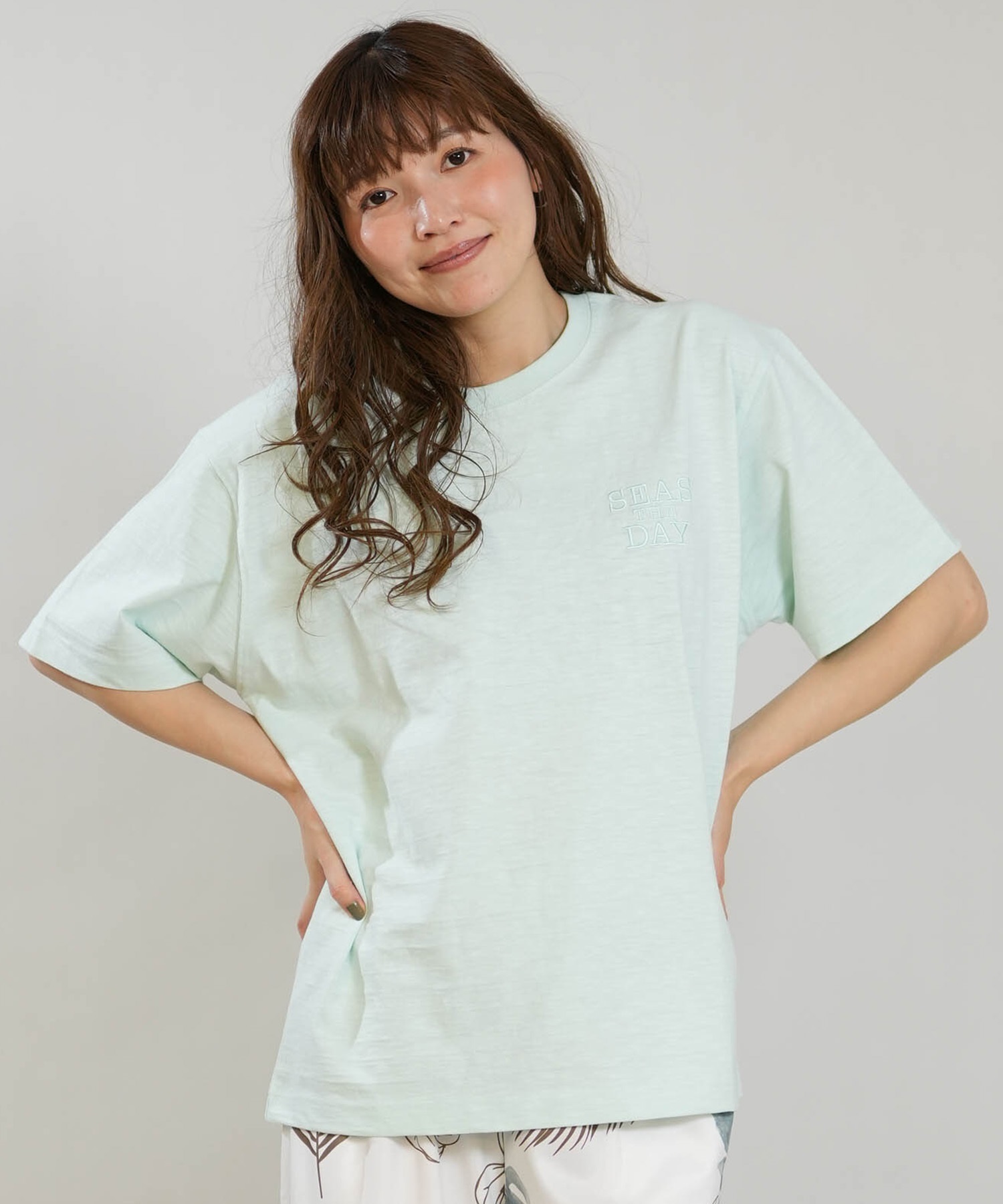 HULALANI フララニ 半袖 Tシャツ レディース バックプリント 花柄