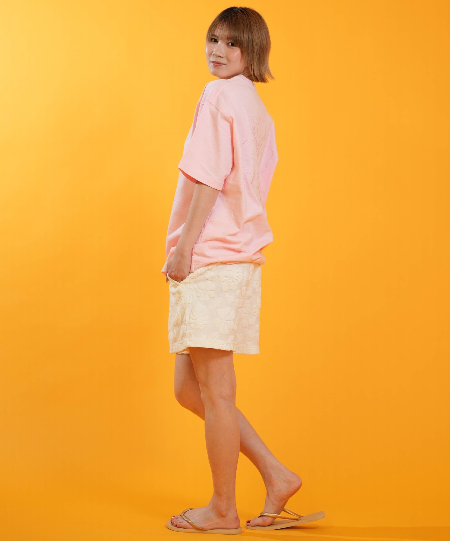 HULALANI フララニ 半袖 Tシャツ レディース バックプリント 花柄
