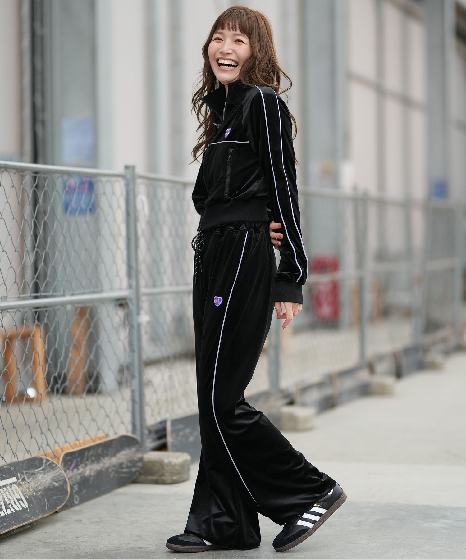 SANTACRUZ サンタクルーズ ロングパンツ レディース ベロア生地 セットアップ対応 502261531 ムラサキスポーツ限定(BLACK-M)