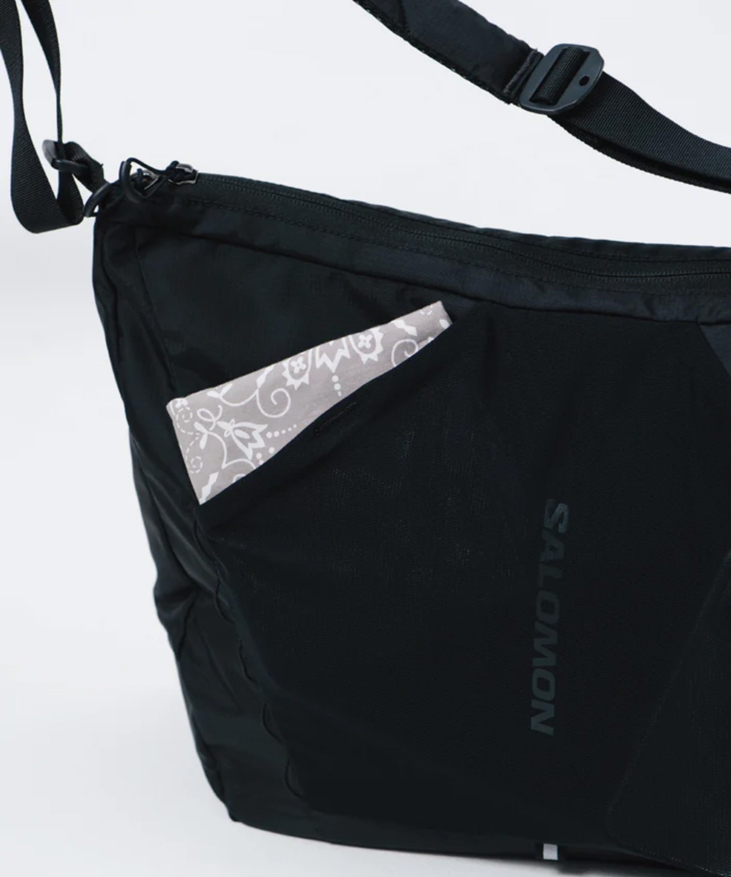 SALOMON サロモン ショルダーバッグ ACS SHOULDER BAG 13L LC2867600