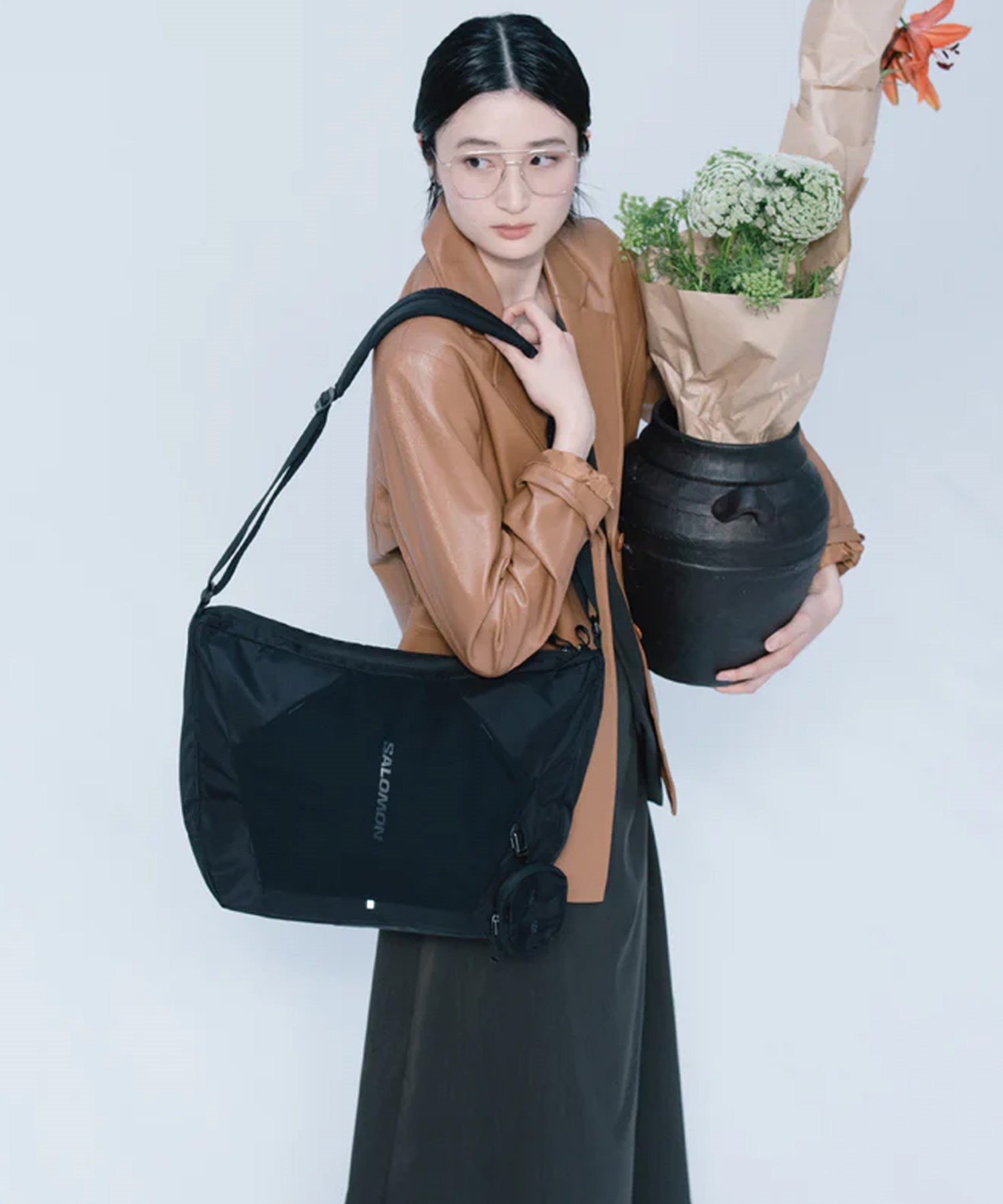 非常に入手困難‼️【日本完売コレクション品 AW2026 新作ショルダーバッグ】正規品 送料込】阪急交通社が考えた旅行に便利な3WayショルダーバッグBOOK