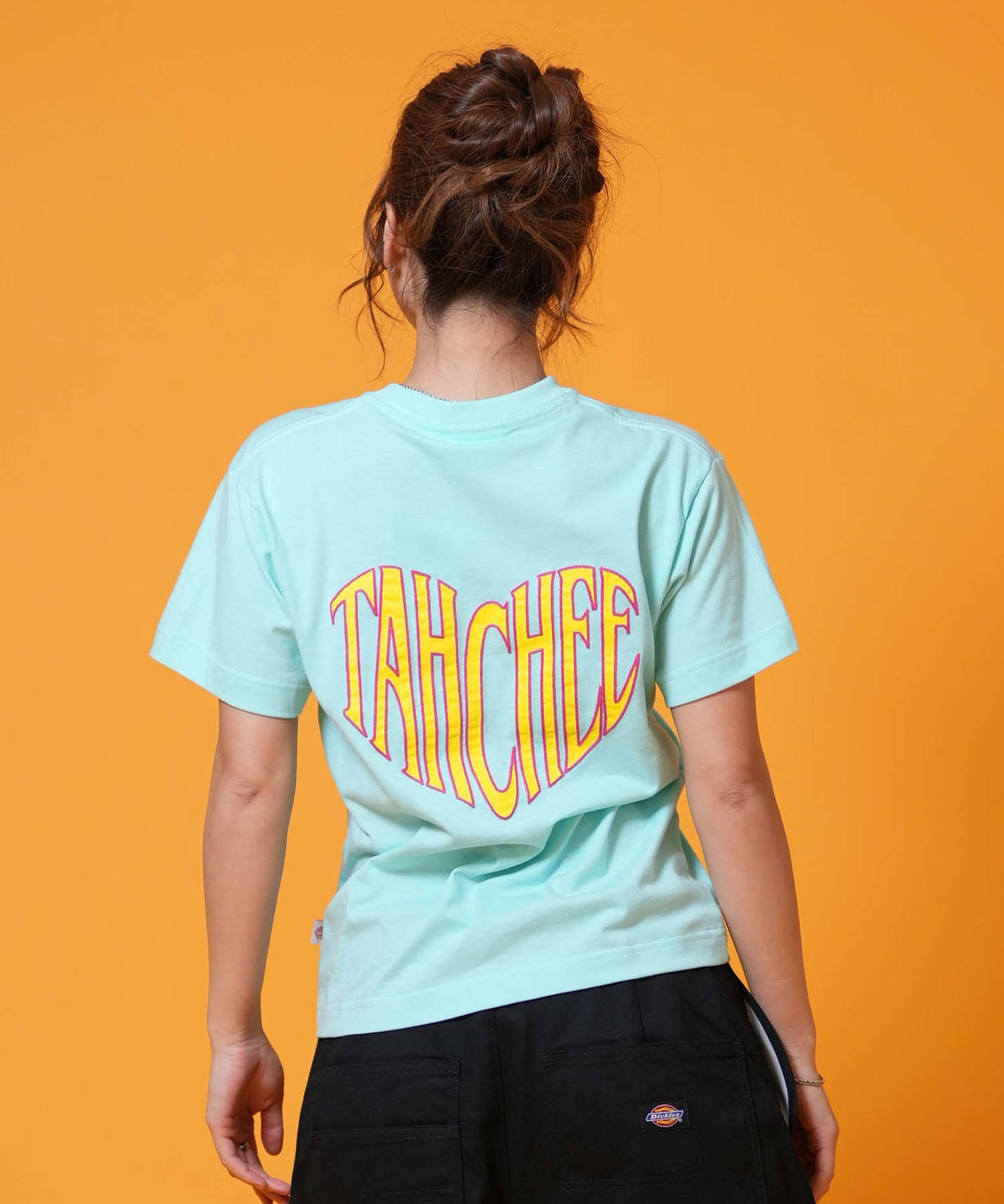 TAHCHEE ターチー 半袖 Tシャツ レディース バックプリント TC260900-01(BLACK-M)