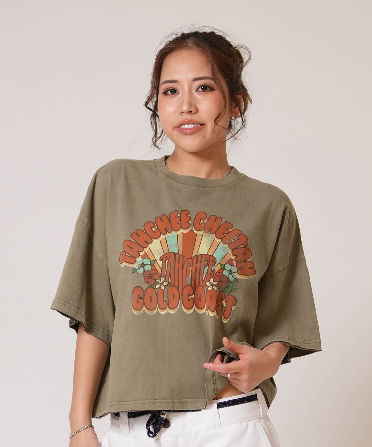 TAHCHEE ターチー 半袖 Tシャツ レディース 前面プリント TC260900-03(BLACK-FREE)