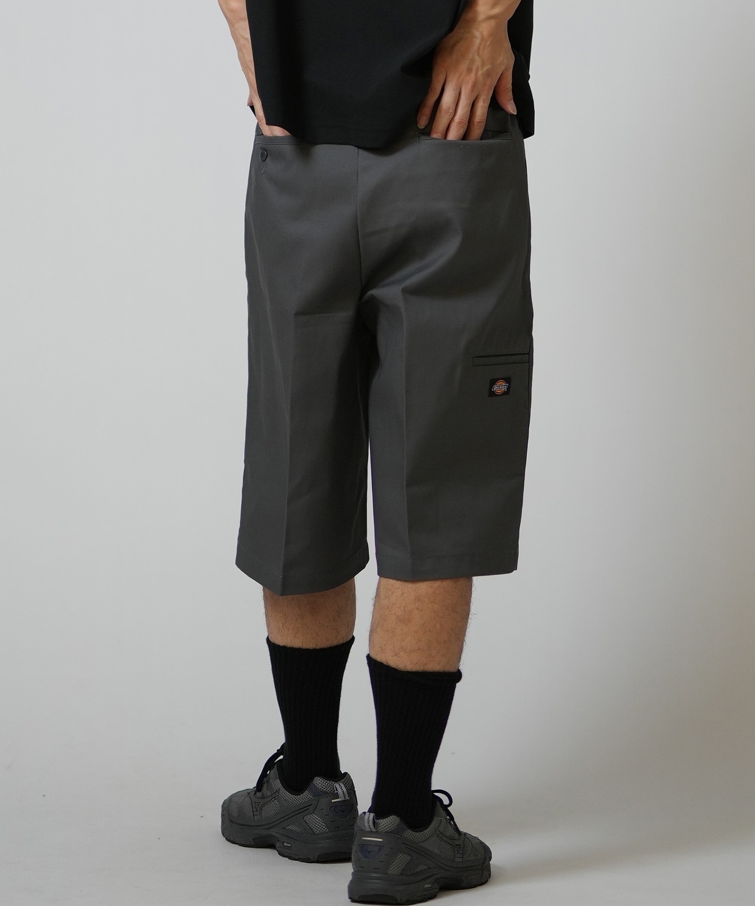 Dickies ディッキーズ ハーフパンツ ショートパンツ メンズ ワンポイント シンプル 42283(KHK-28inch)