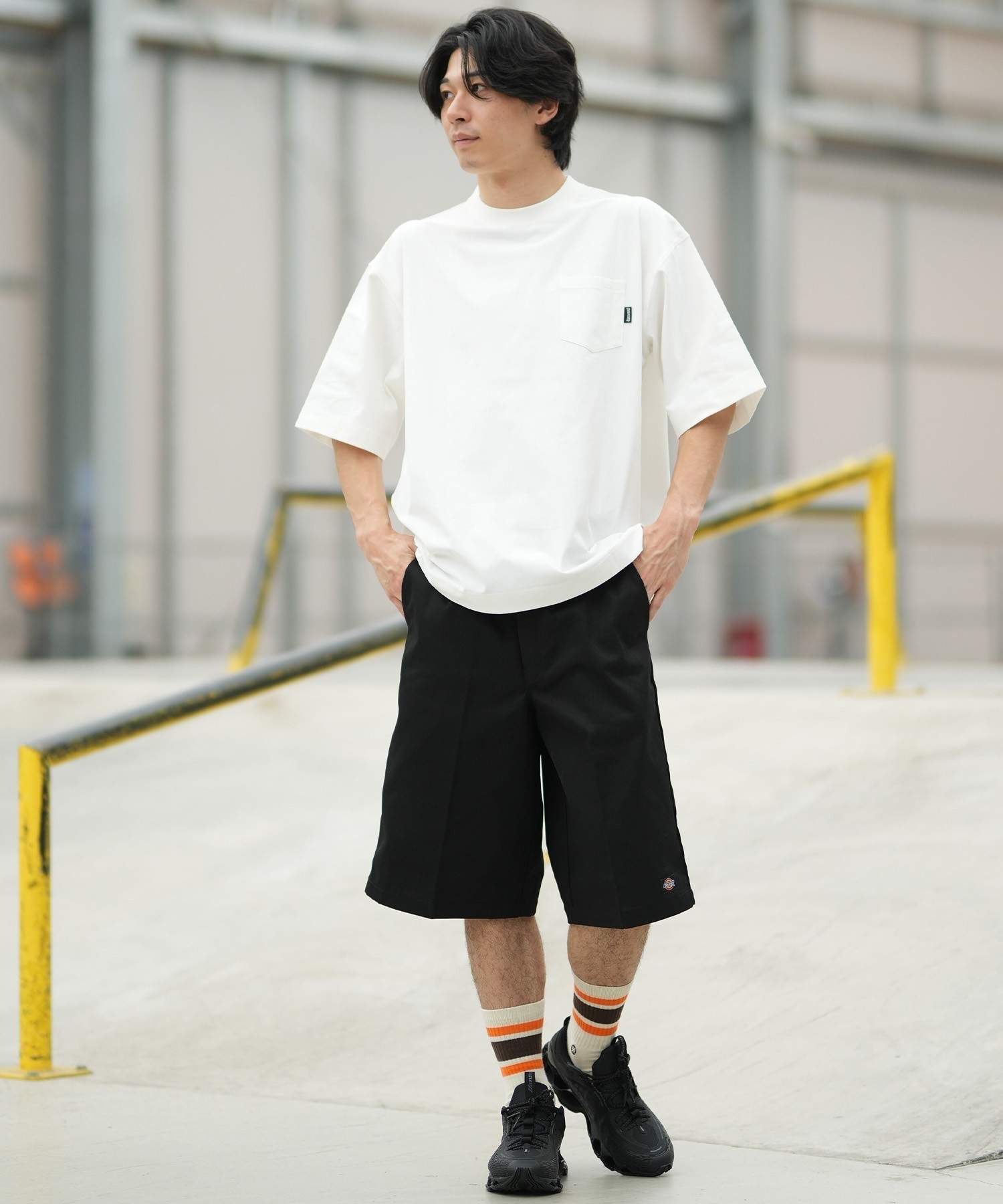 Dickies ディッキーズ ハーフパンツ ショートパンツ メンズ ワンポイント シンプル 42283(KHK-28inch)
