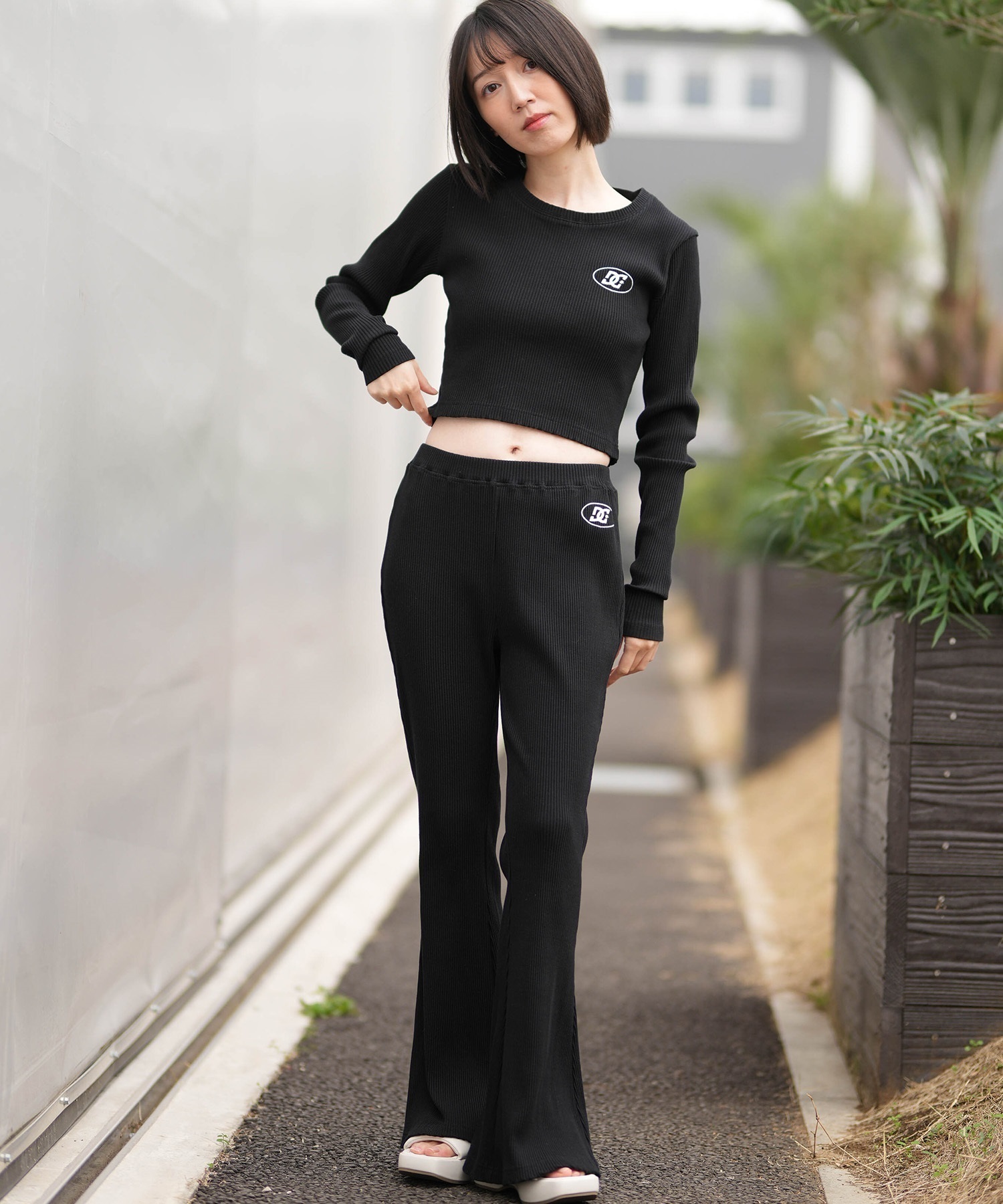 DC ディーシー ロングパンツ レディース フレア パンツ 26 WS TELECO