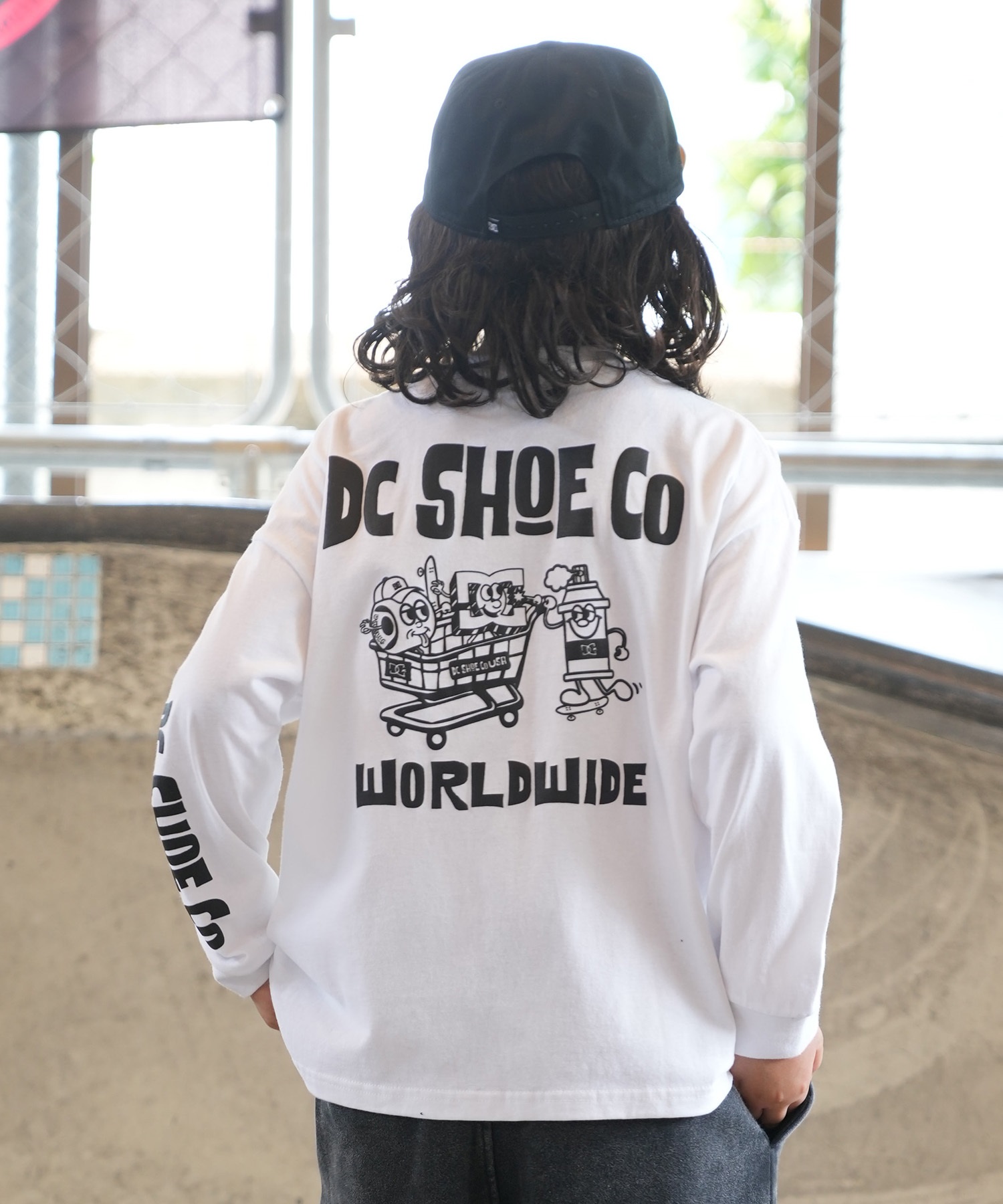 DC ディーシー 長袖 Tシャツ ロンT キッズ 子供 ロゴ バックプリント