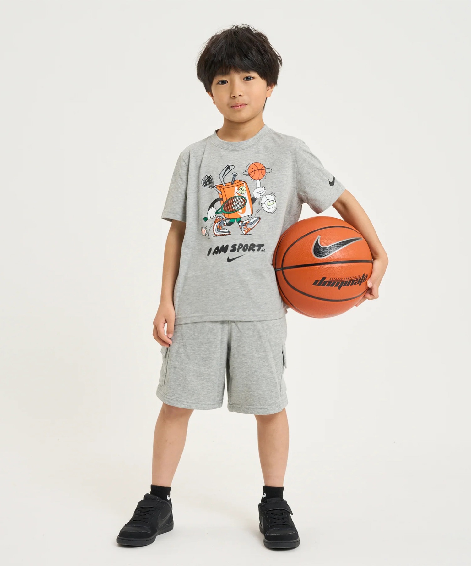 NIKE ナイキ 半袖 Tシャツ キッズ 子供 グラフィック NKB I AM SPORT