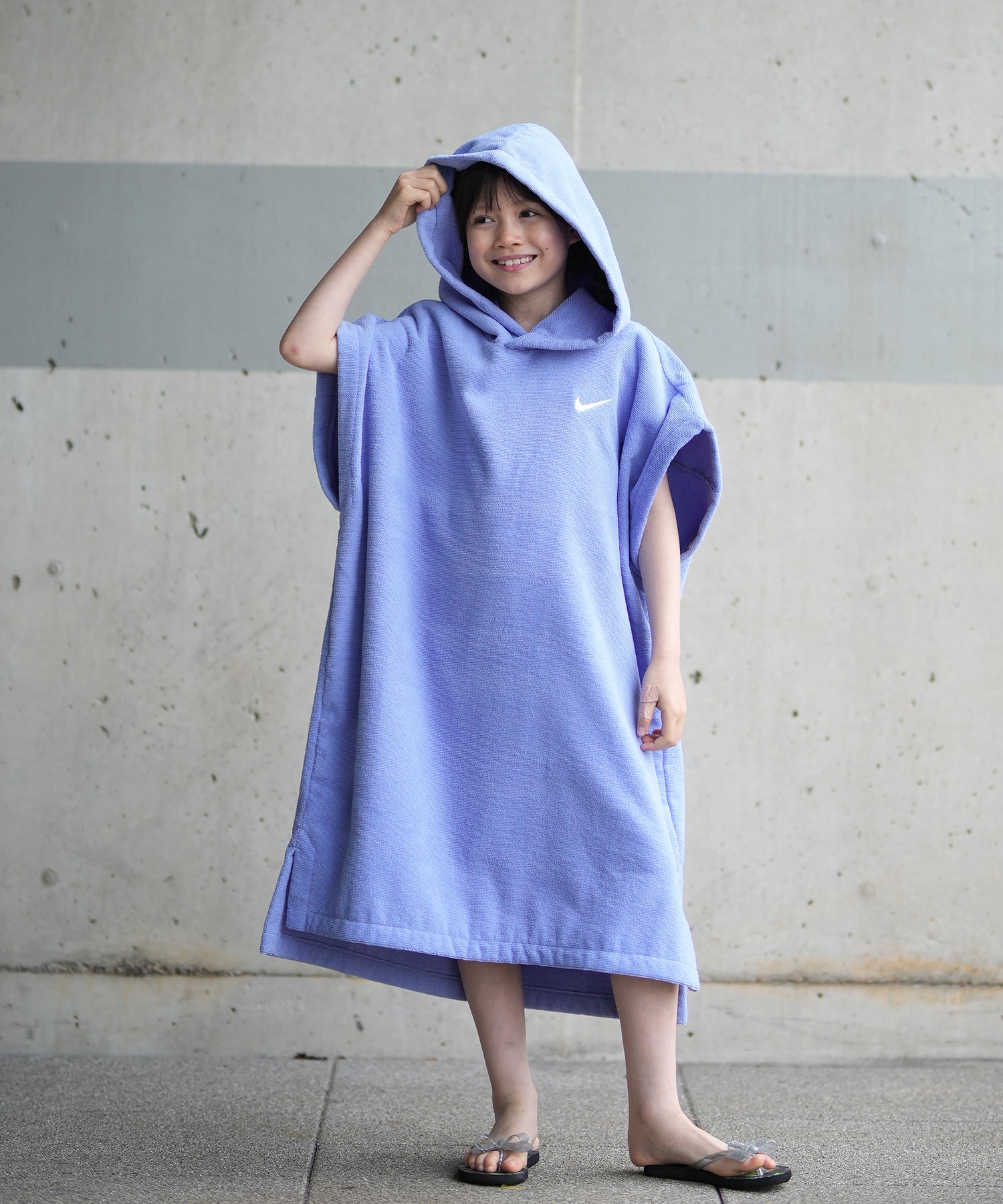 NIKE ナイキ お着替えポンチョ キッズ ジュニア 子供 タオル フード 